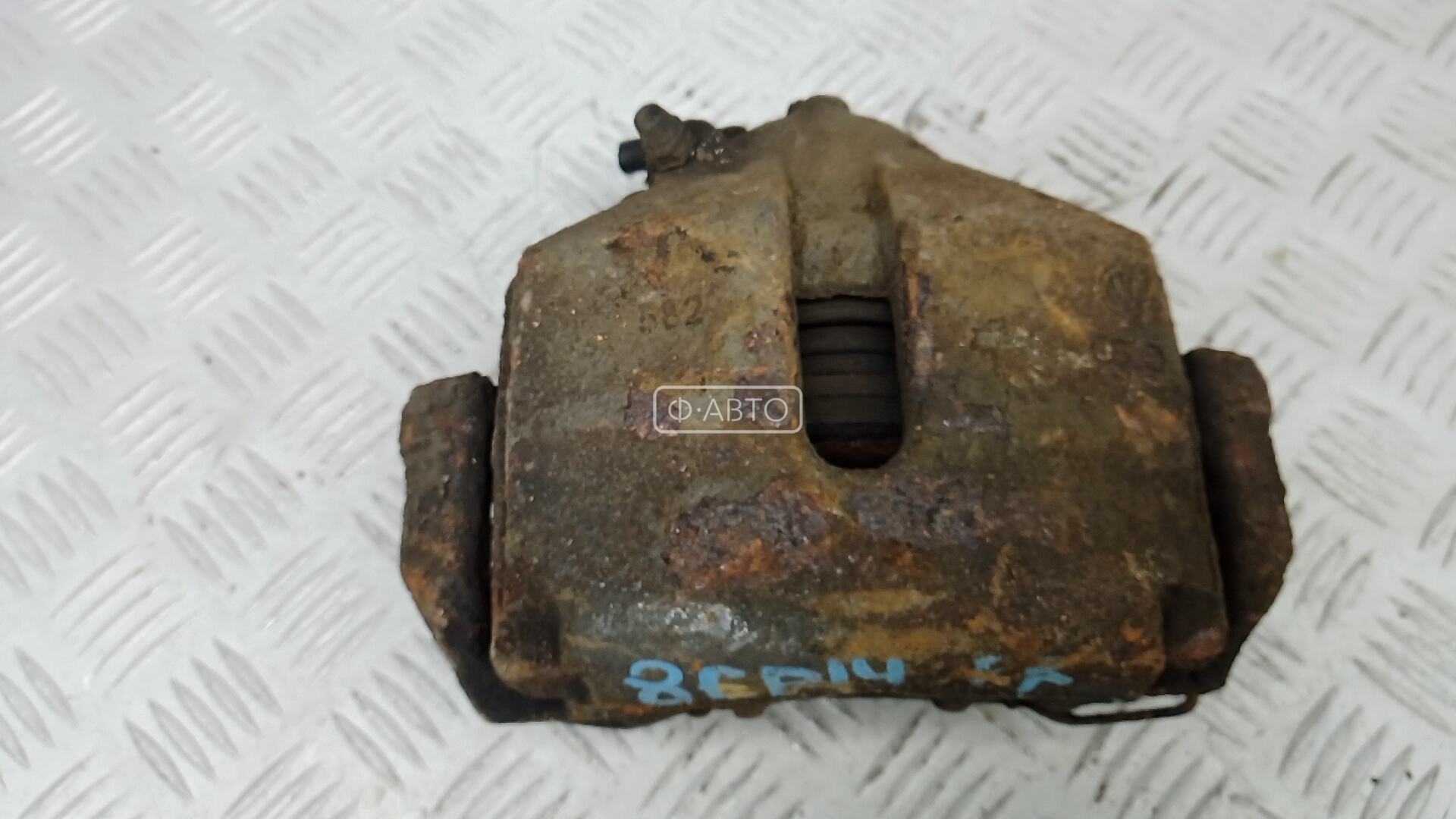 Суппорт тормозной передний правый