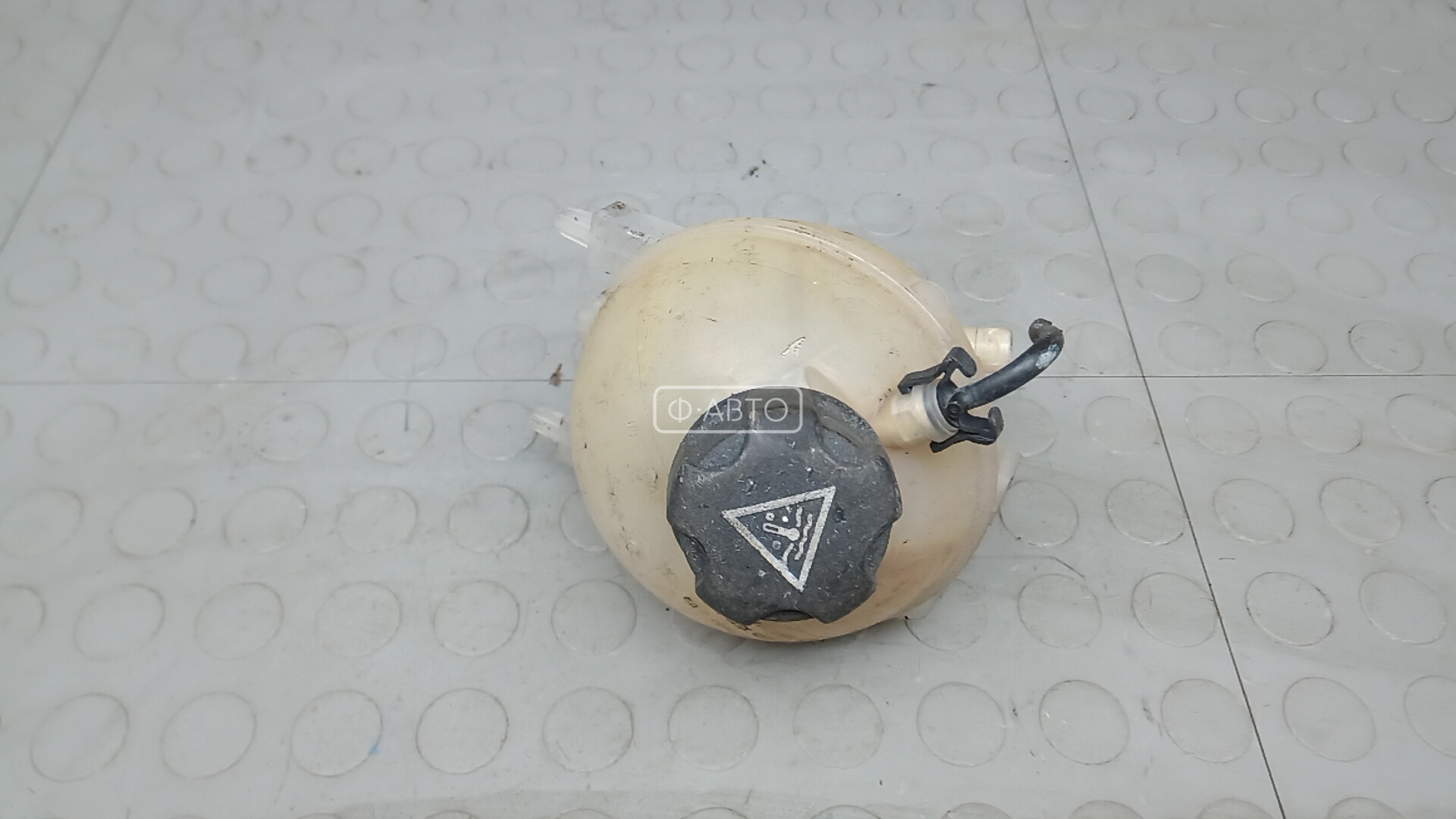 Бачок расширительный