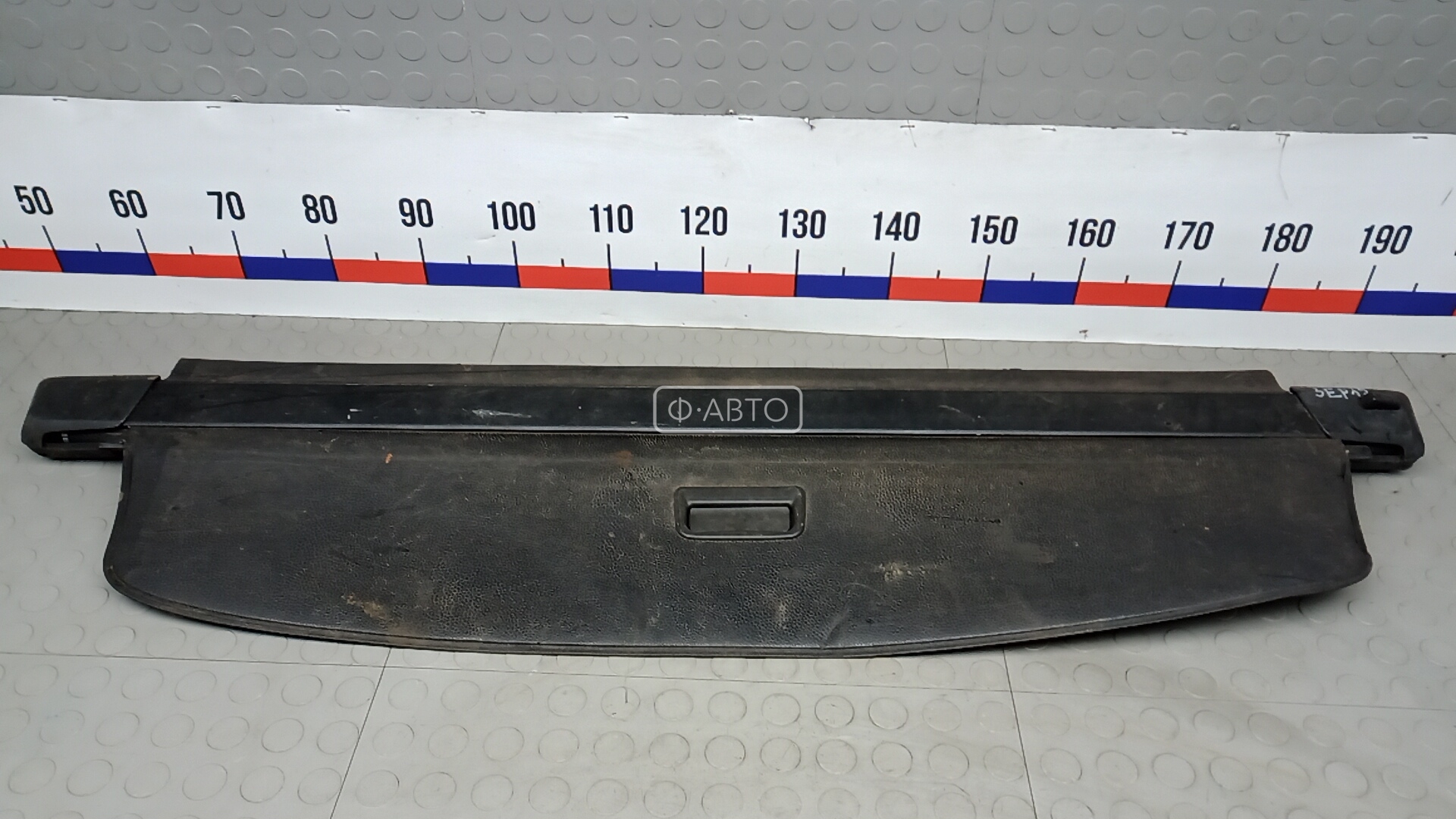 Шторка багажника