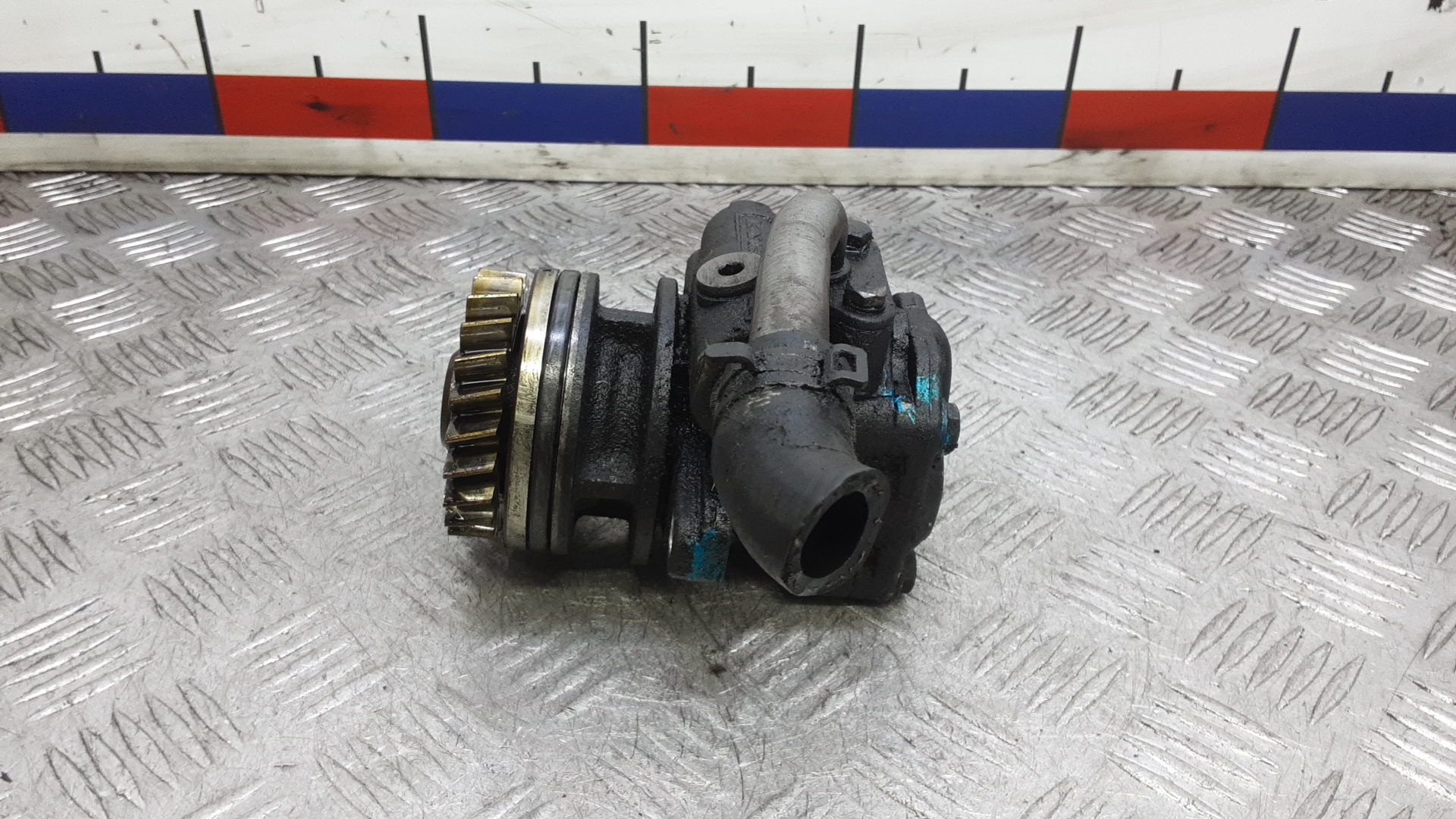 Насос ГУ дизельный VOLKSWAGEN TRANSPORTER T5