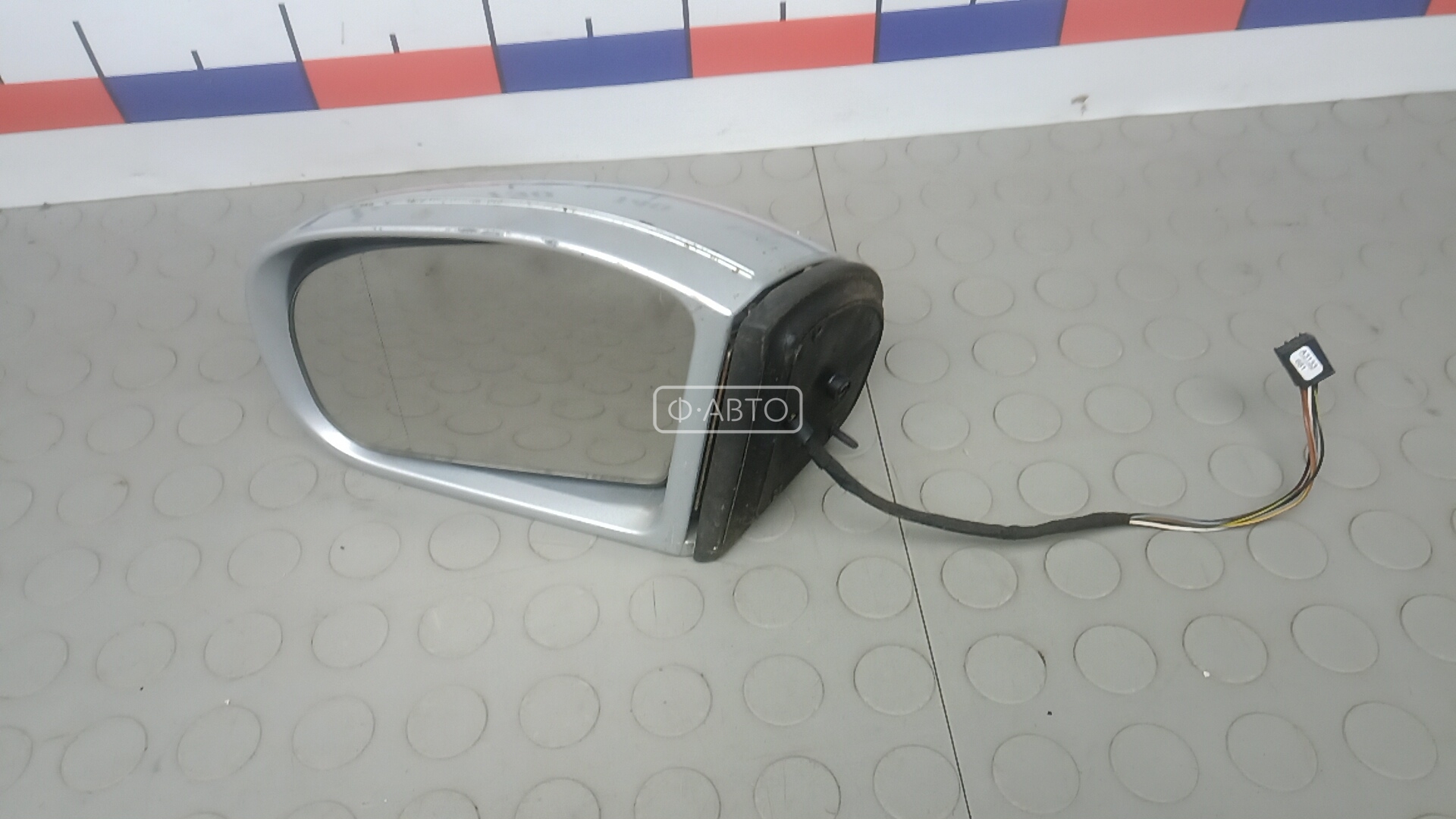 Зеркало наружное левое