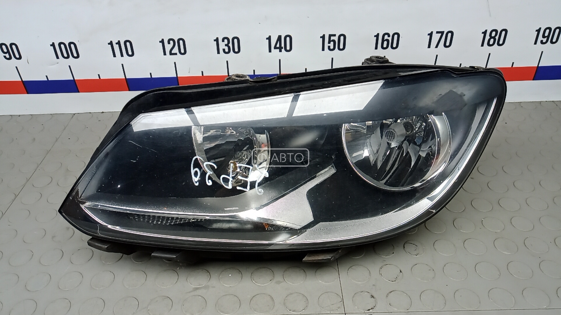 Фара левая