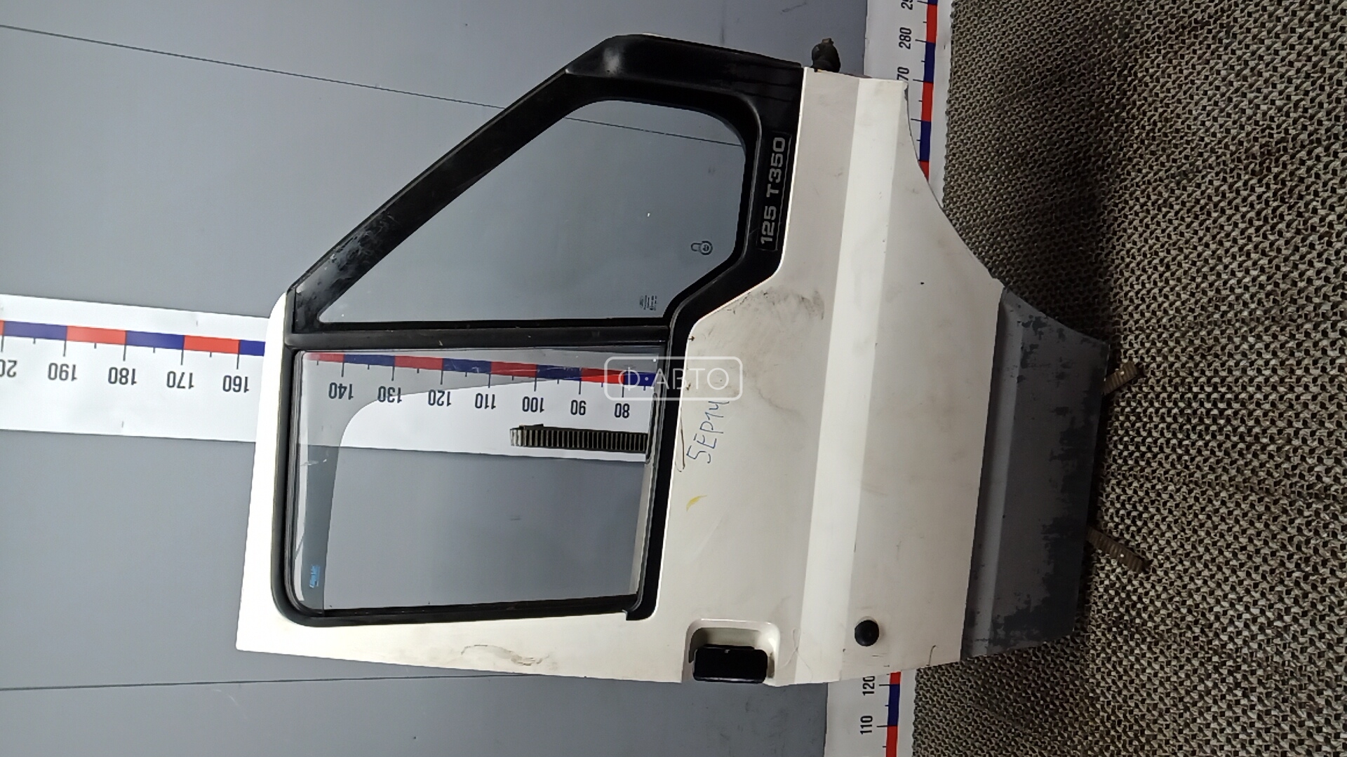 Дверь передняя правая