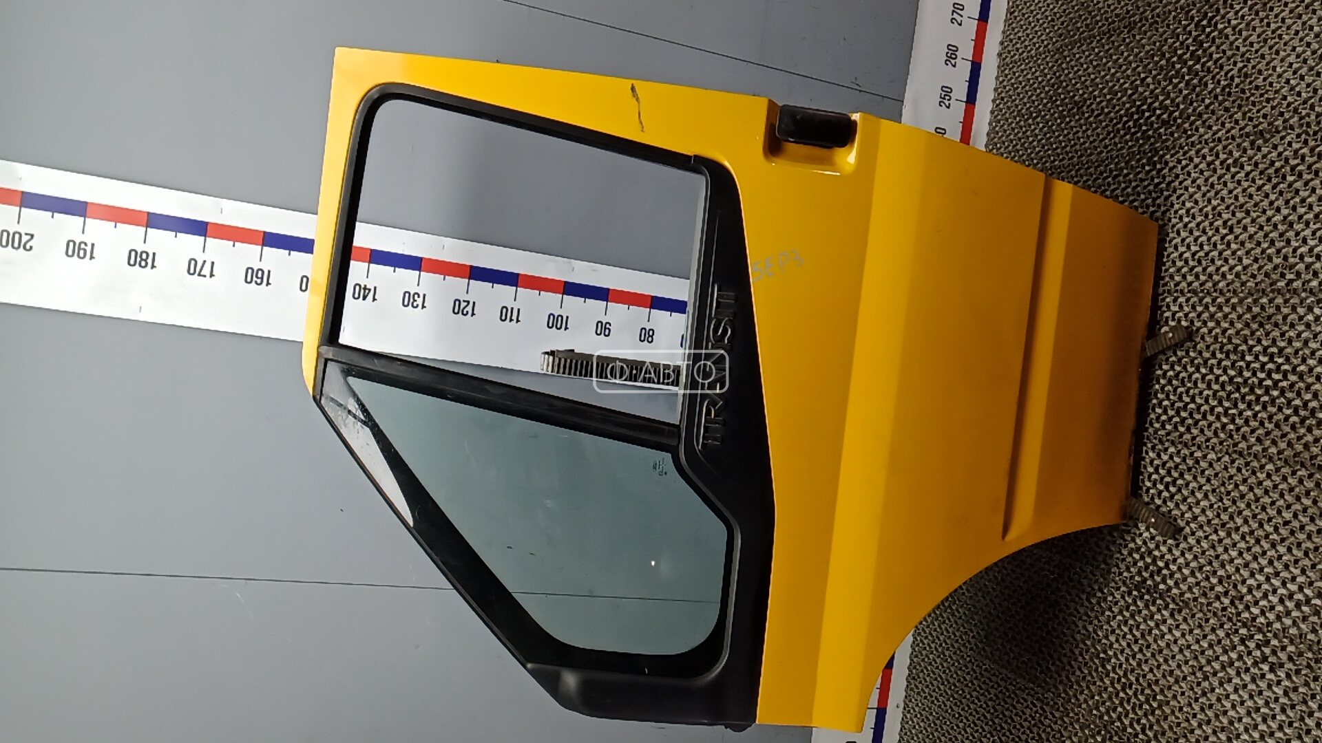 Дверь передняя левая