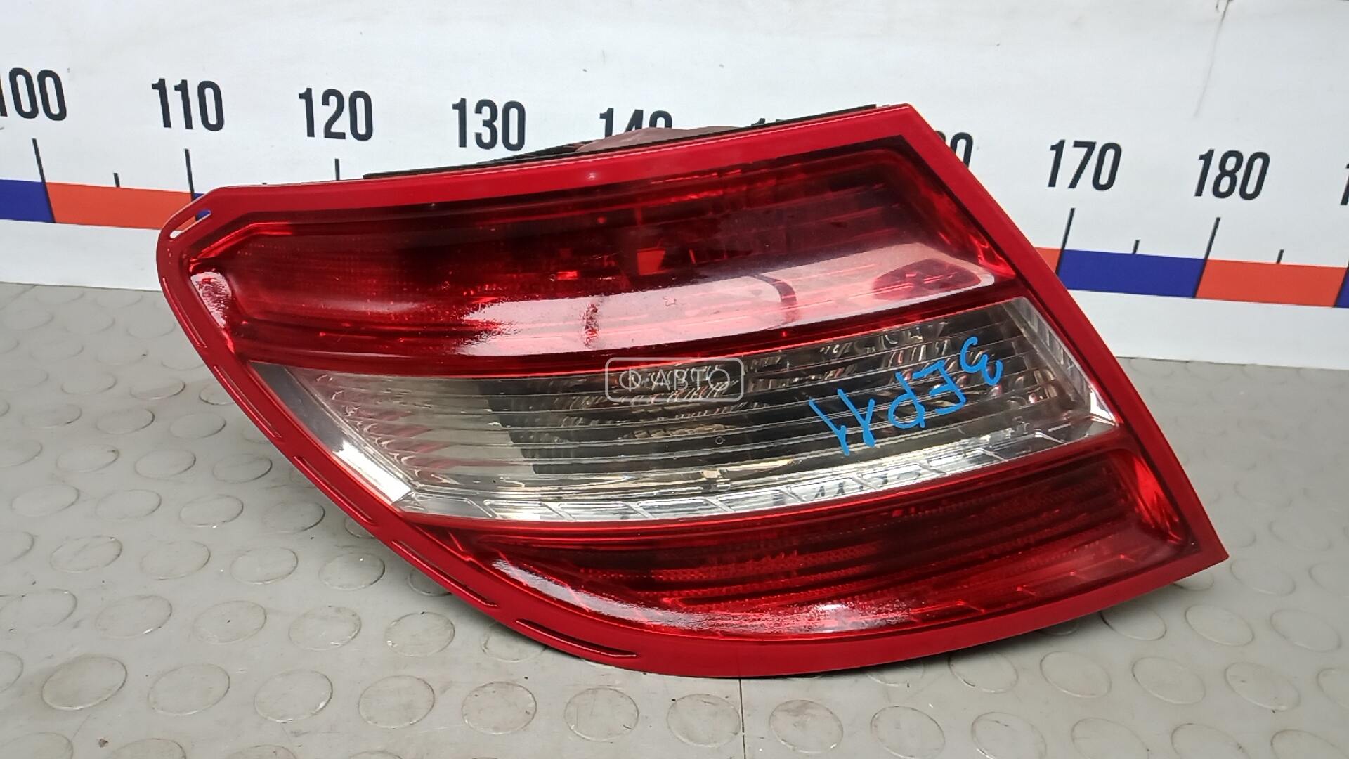 Фонарь задний левый