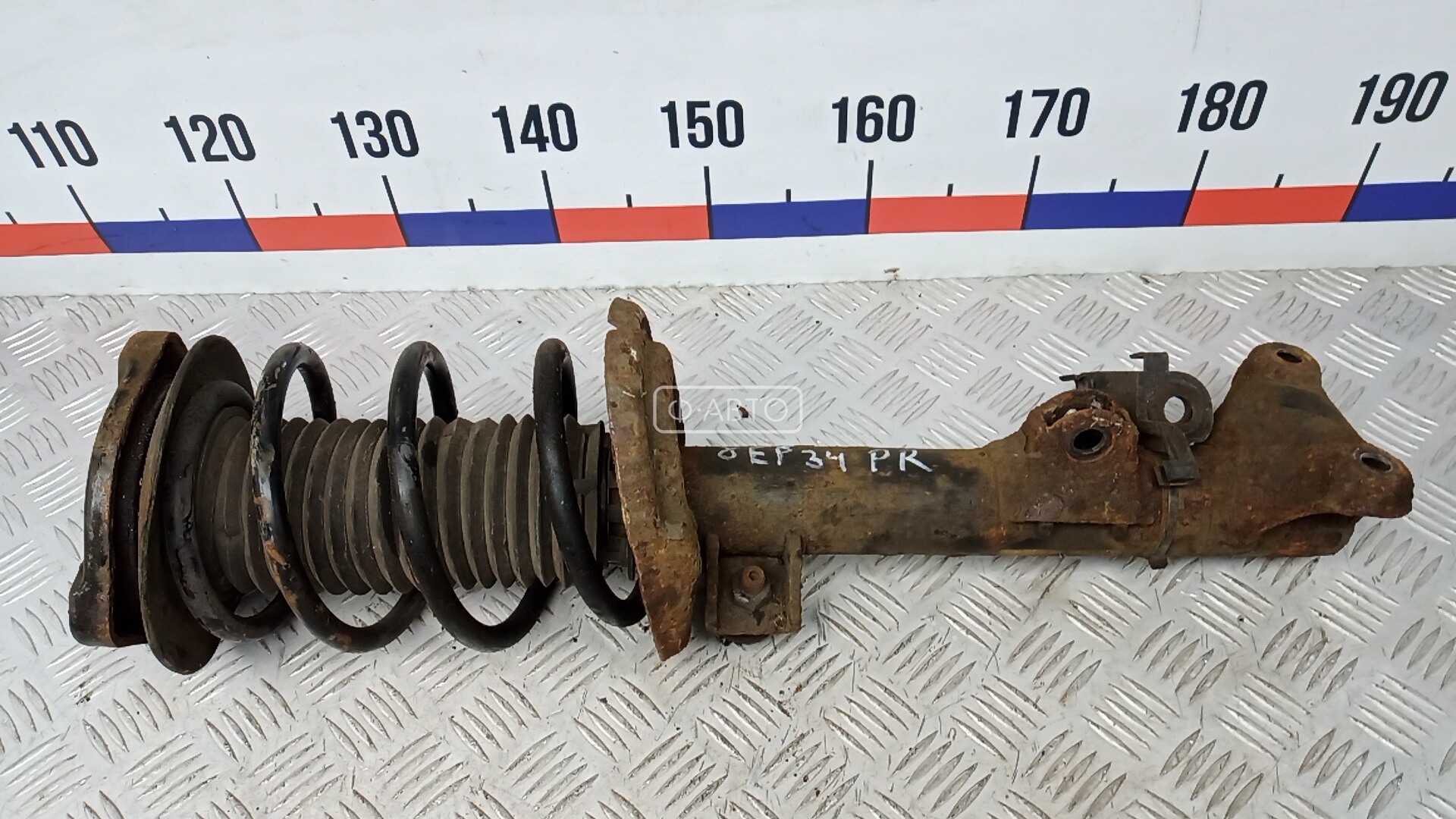 Стойка передняя правая