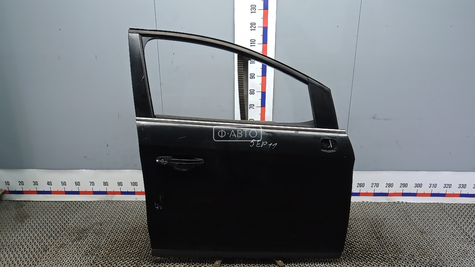 Дверь передняя правая
