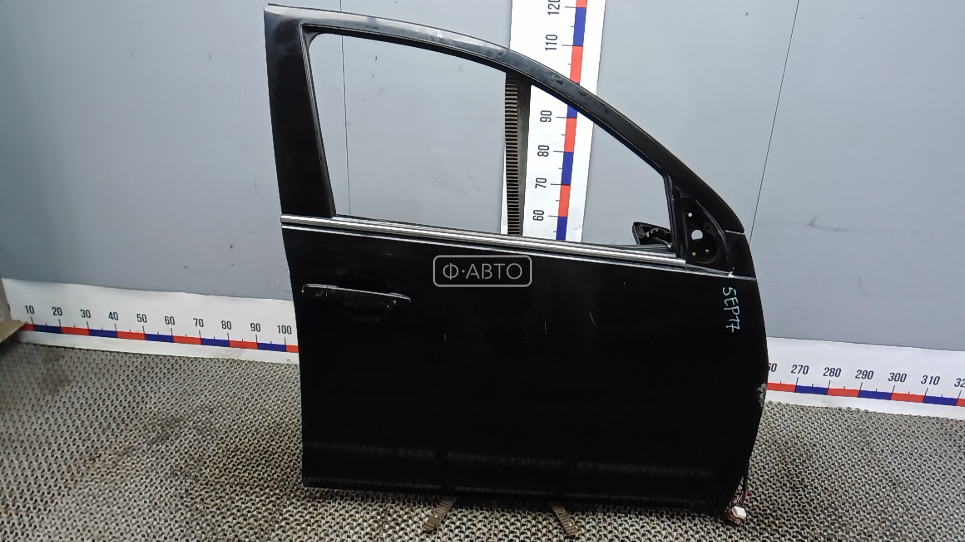 Дверь передняя правая