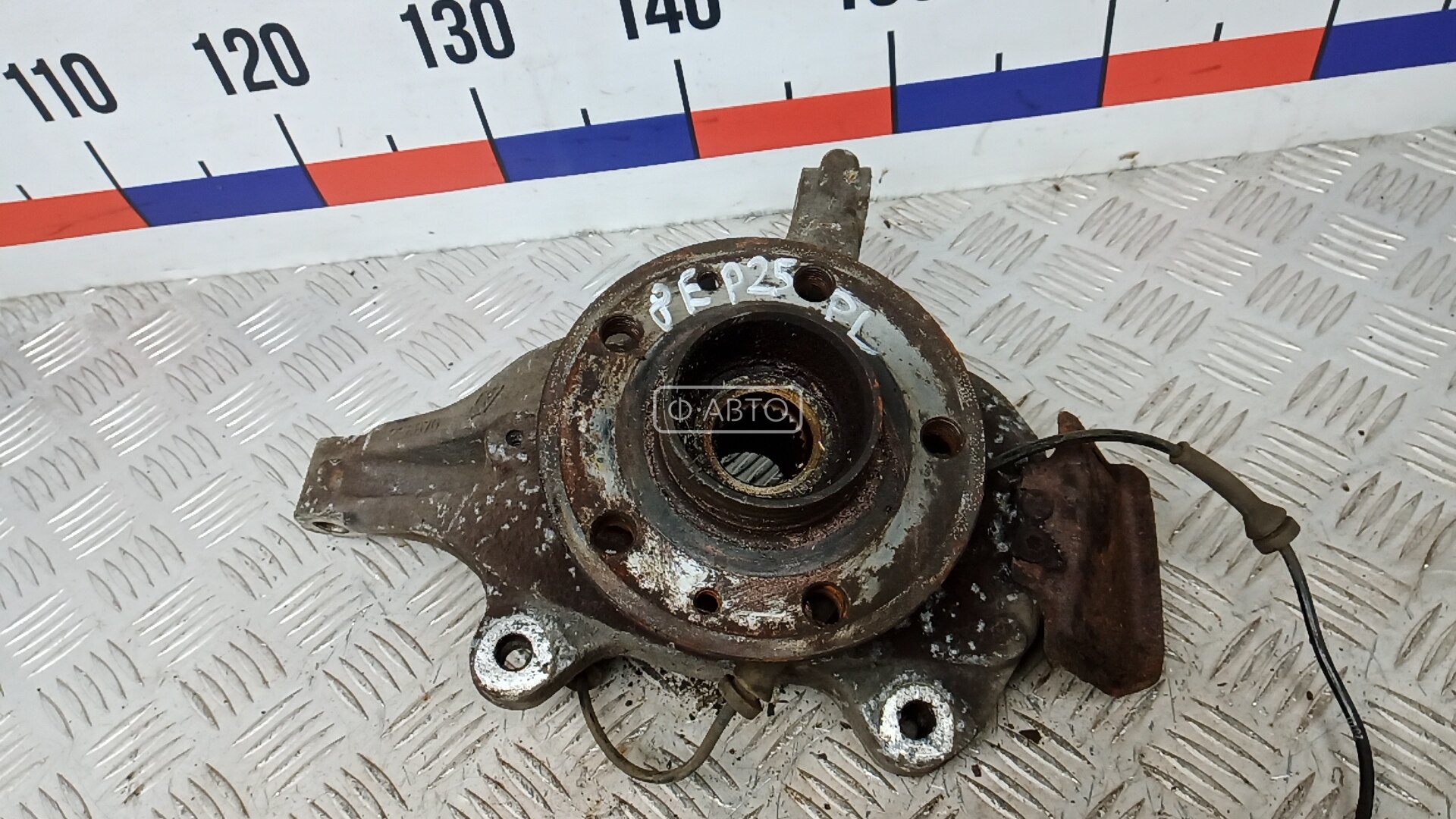 Ступица передняя левая