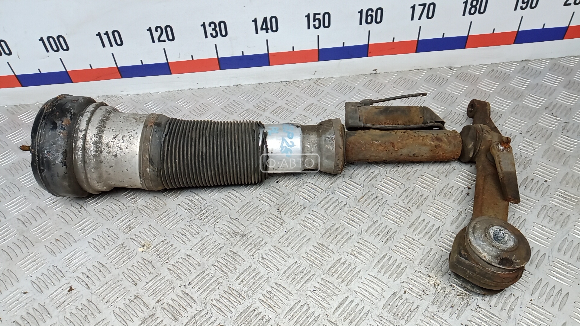 Стойка передняя левая