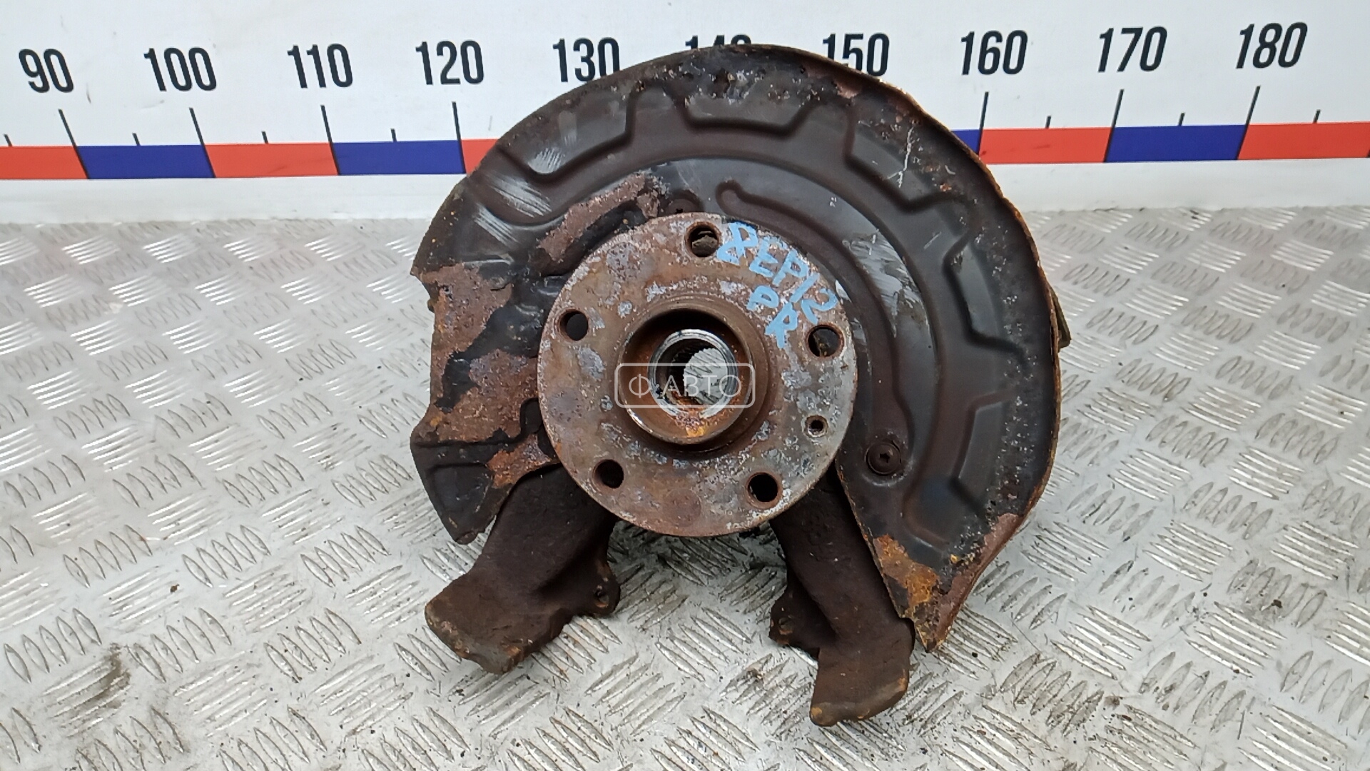 Ступица передняя правая