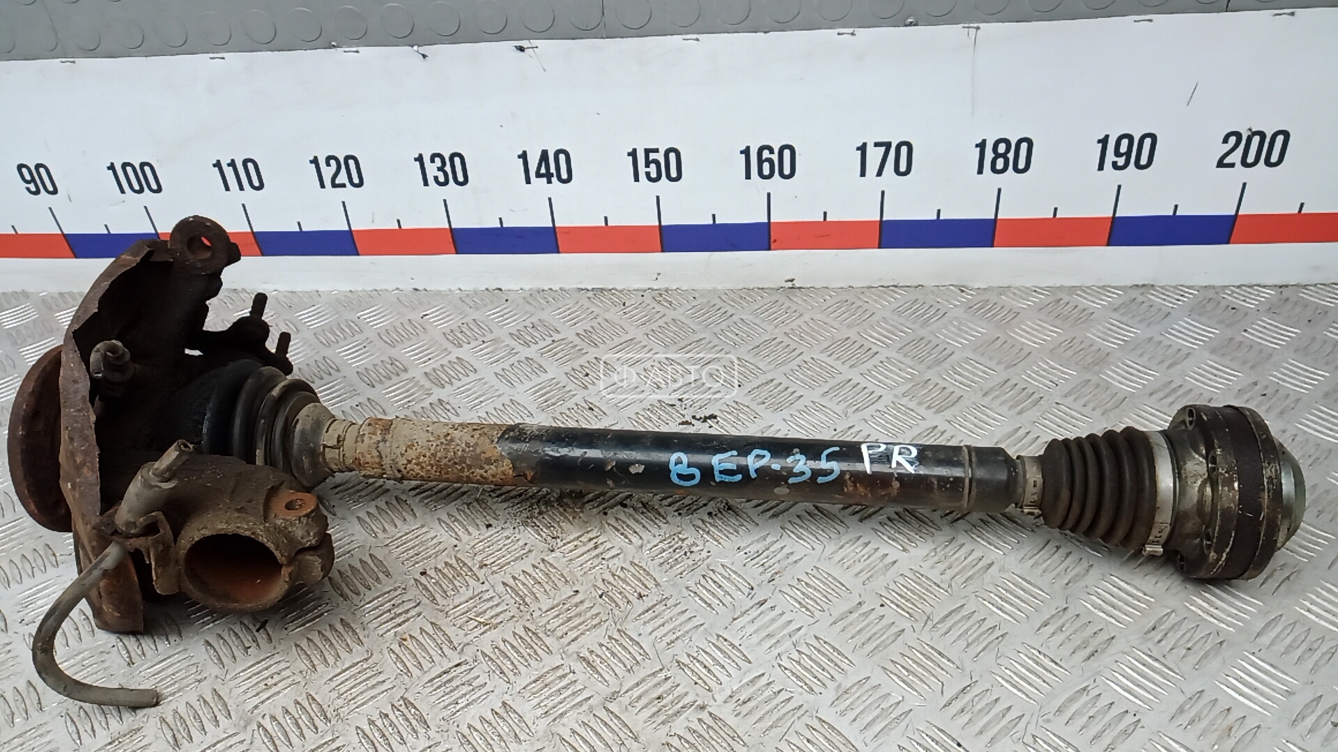 Привод передний правый