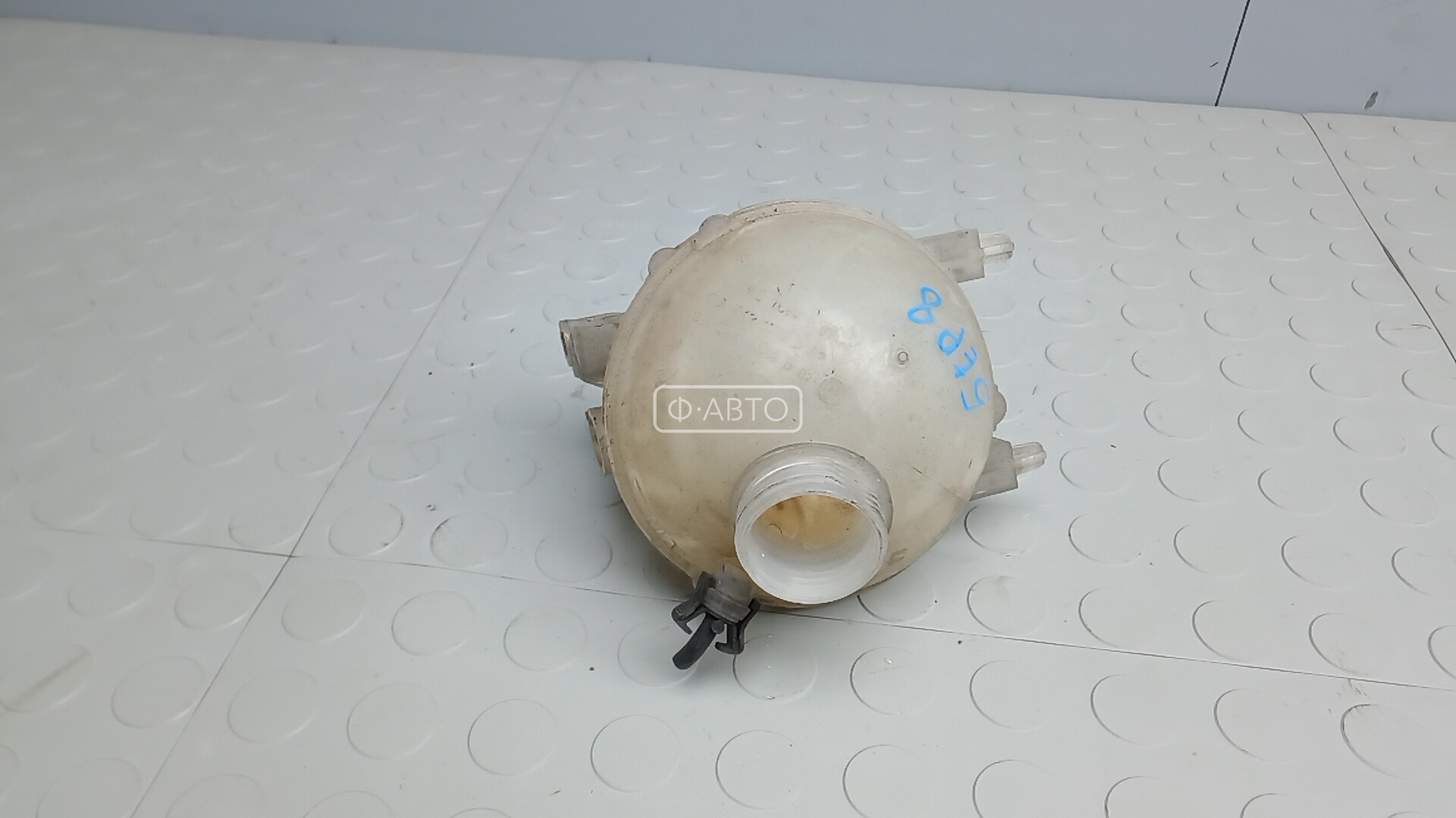 Бачок расширительный