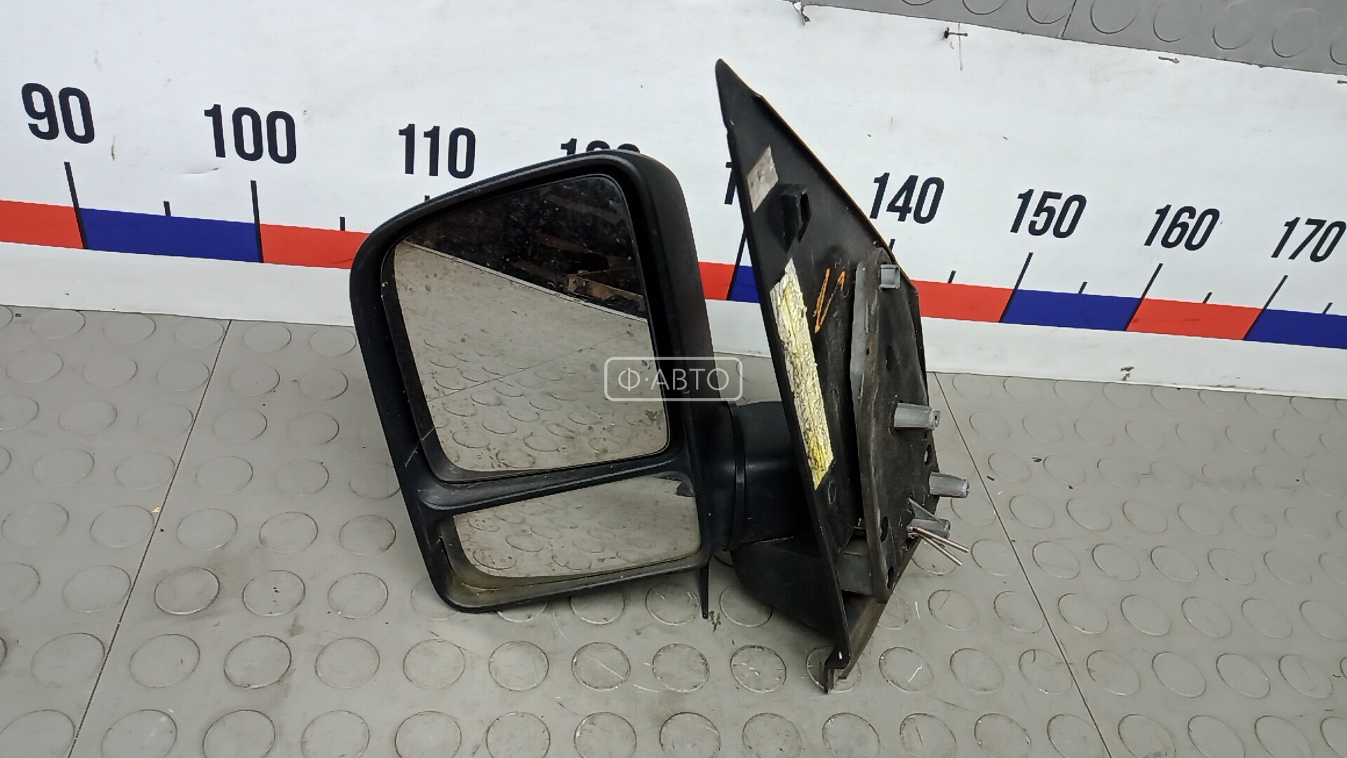 Зеркало наружное левое