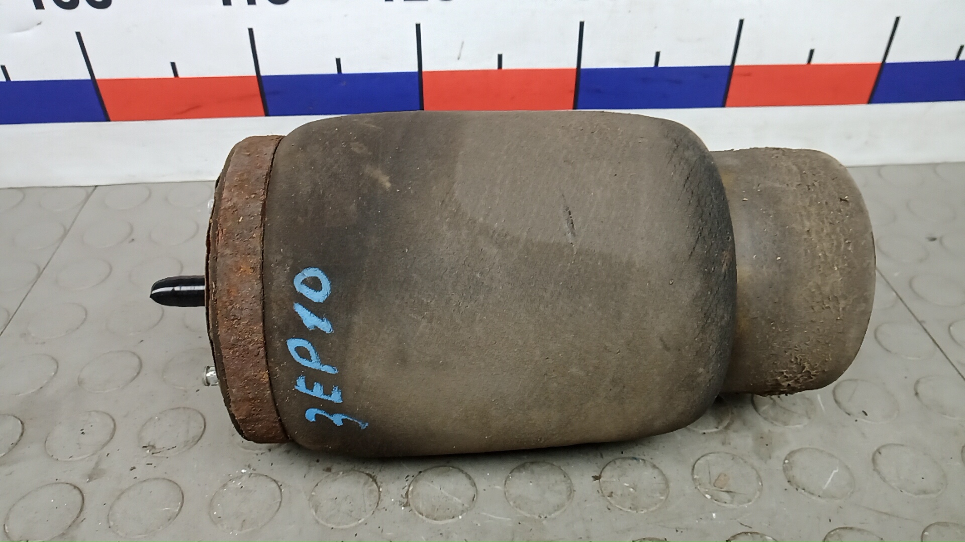 Пневмоподушка задняя BMW X5 E53