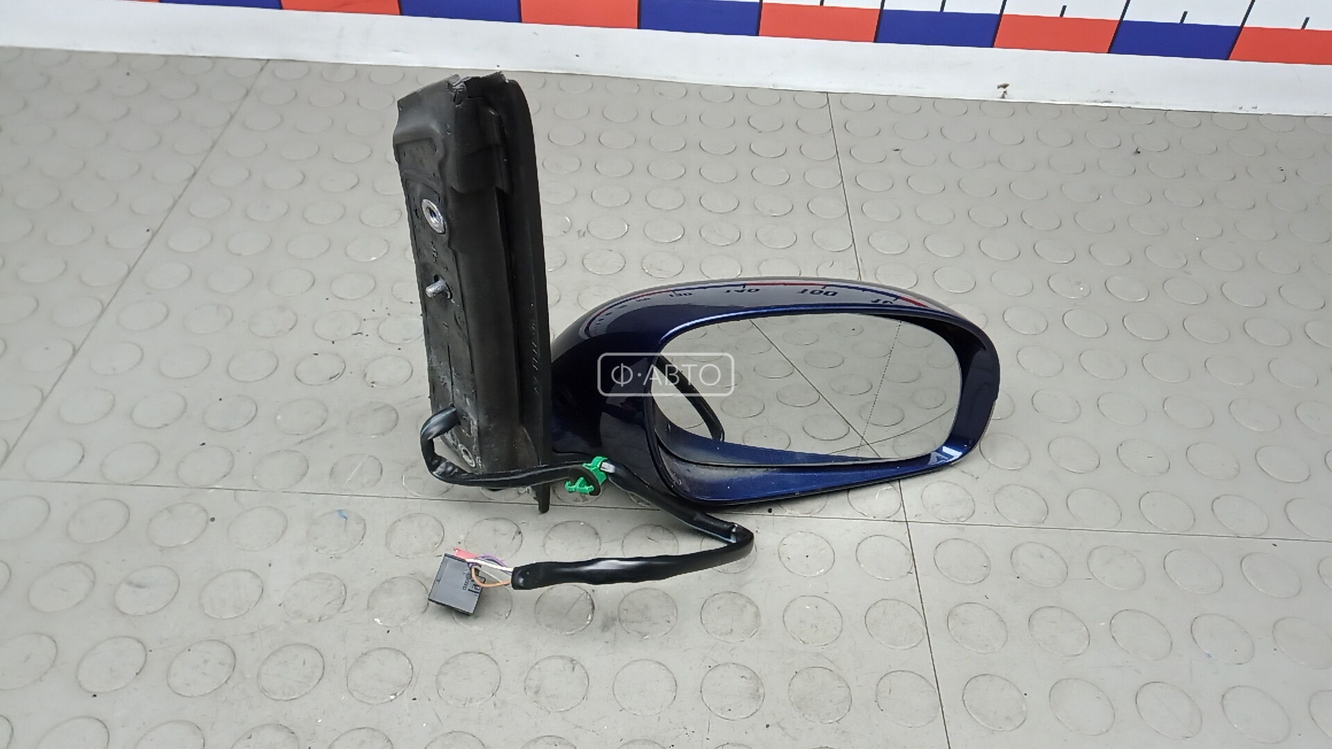 Зеркало наружное правое