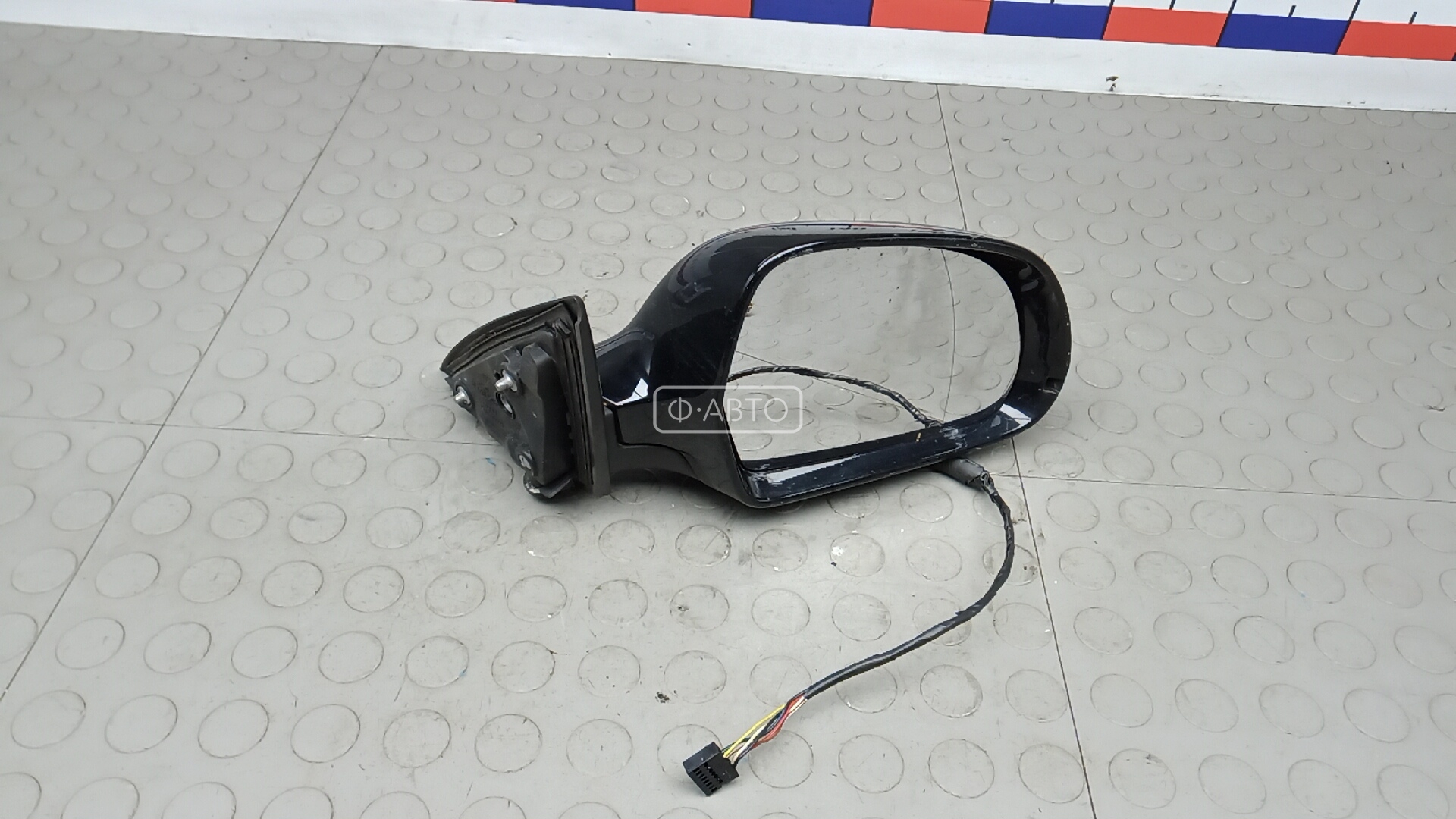 Зеркало наружное правое