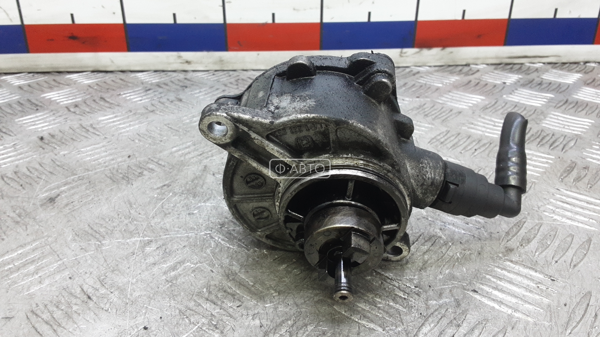 Насос вакуумный