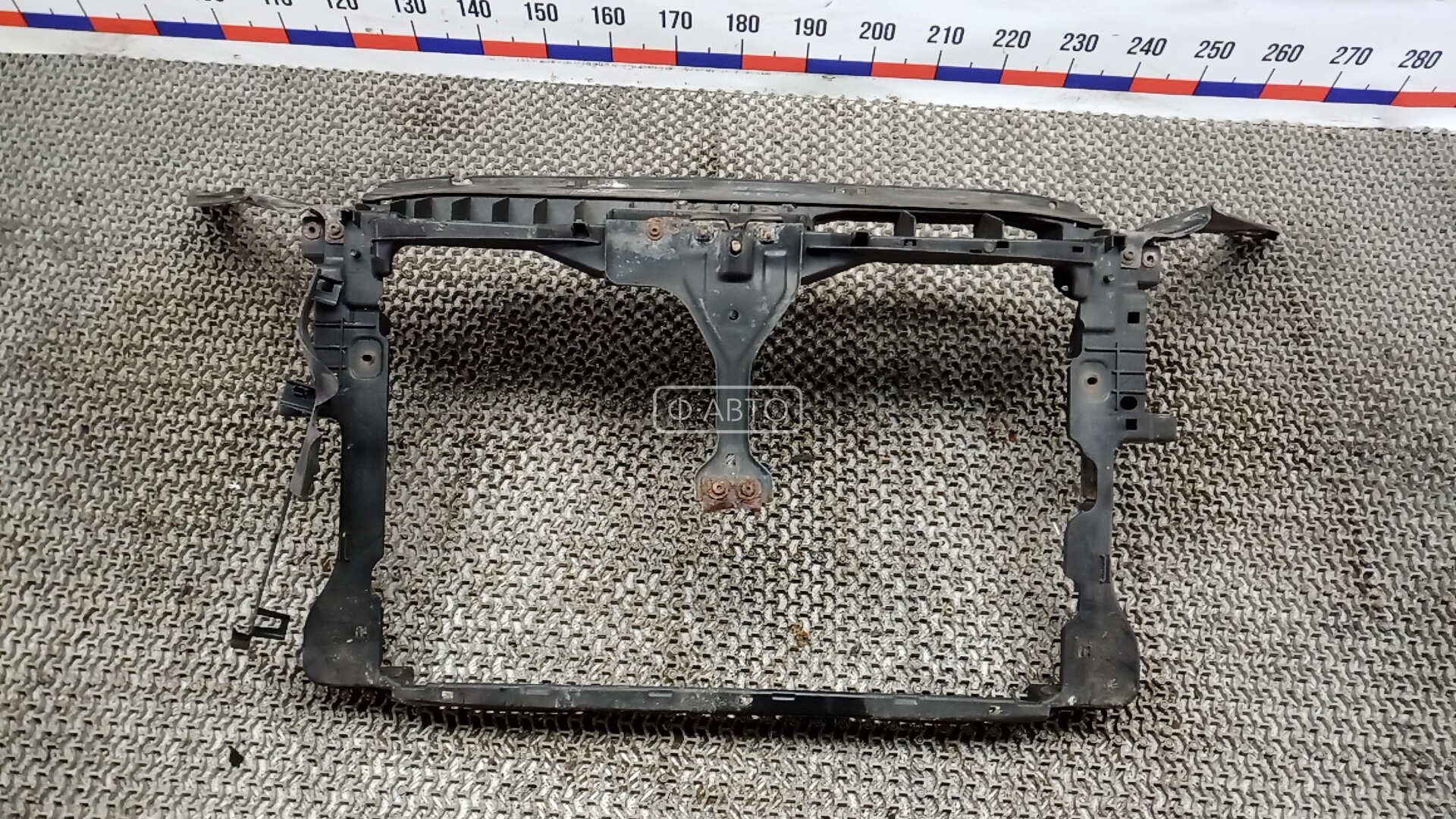 Передняя панель крепления облицовки (телевизор)