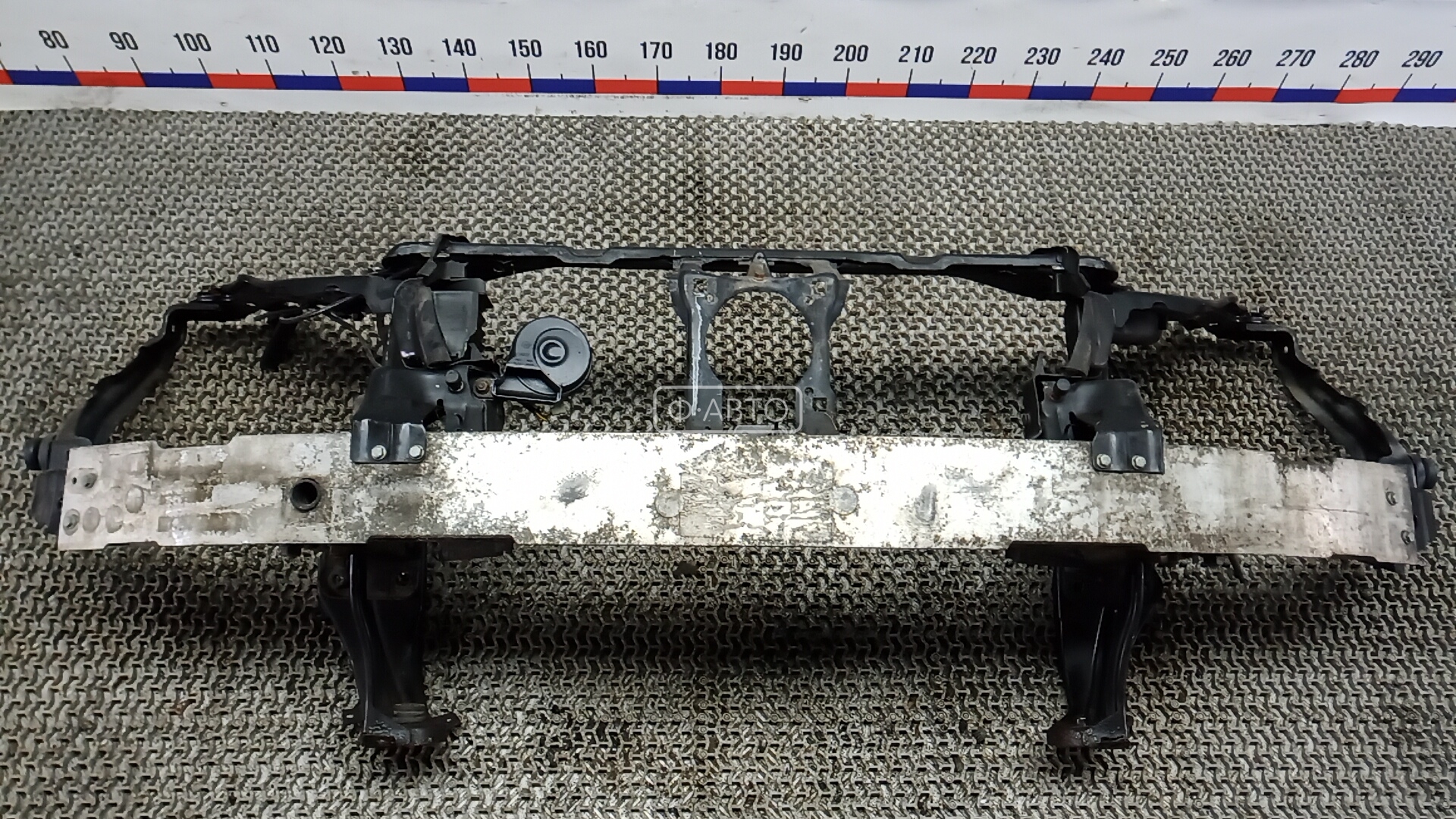 Передняя панель крепления облицовки (телевизор)