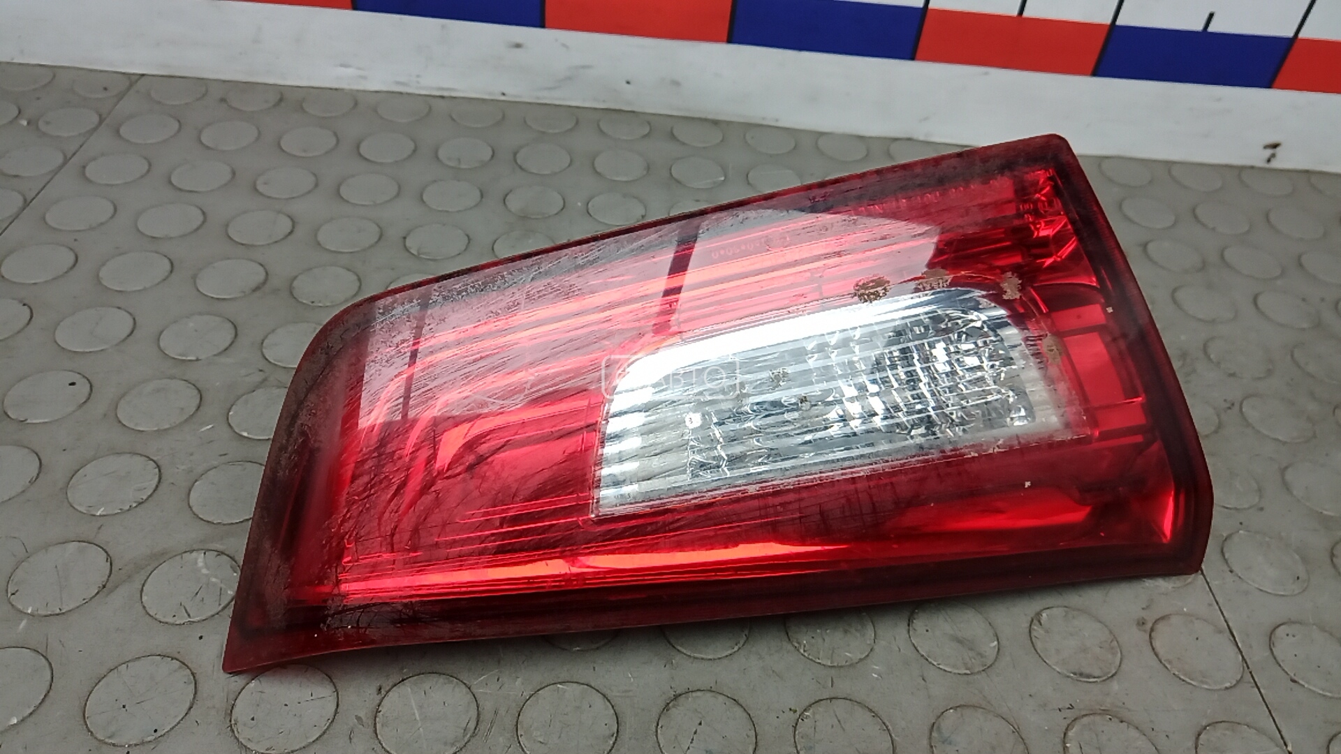 Фонарь левый 3-5 двери