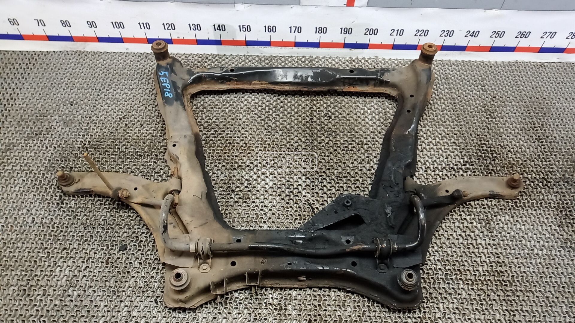 Балка подвески передняя