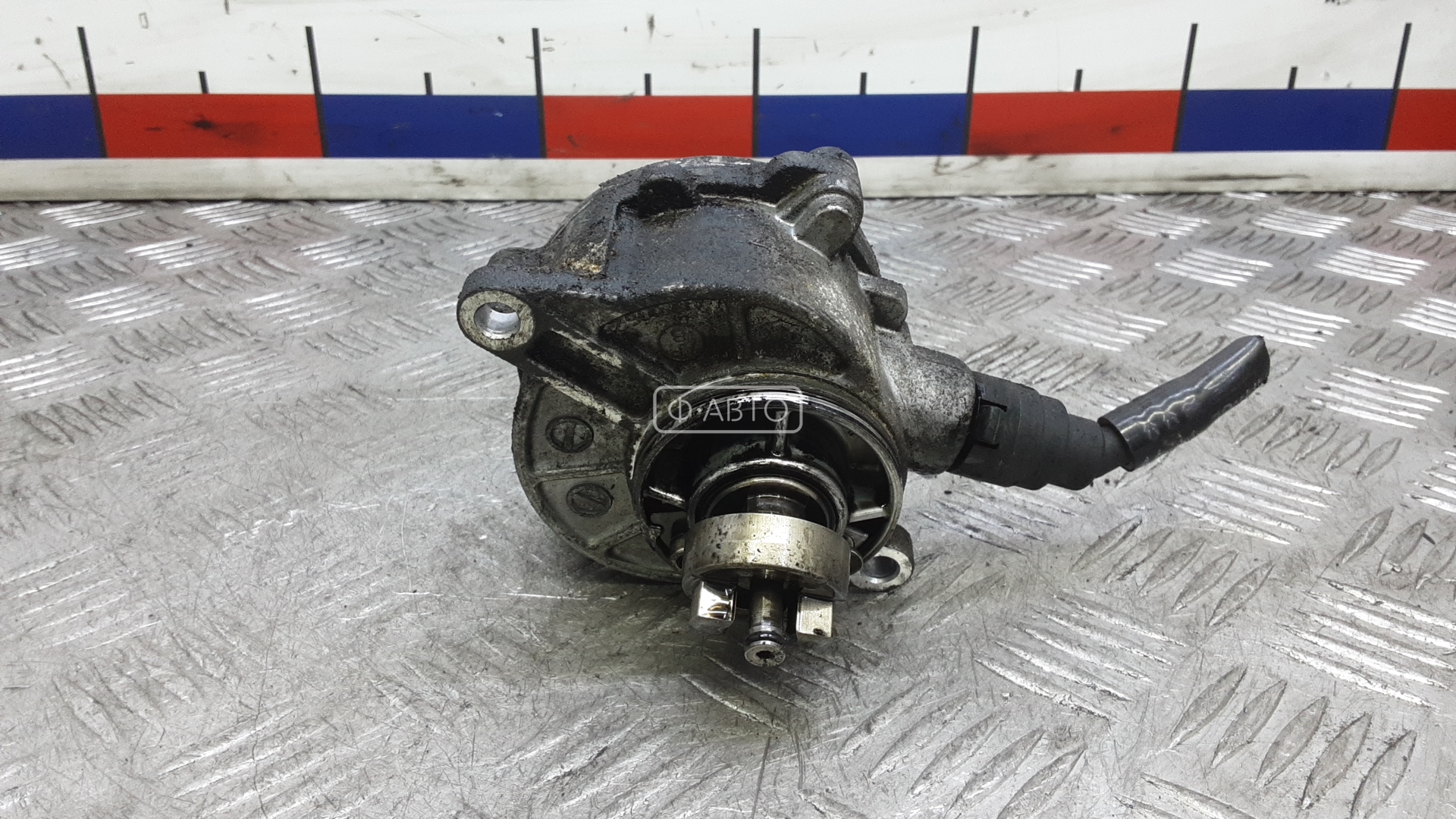 Насос вакуумный