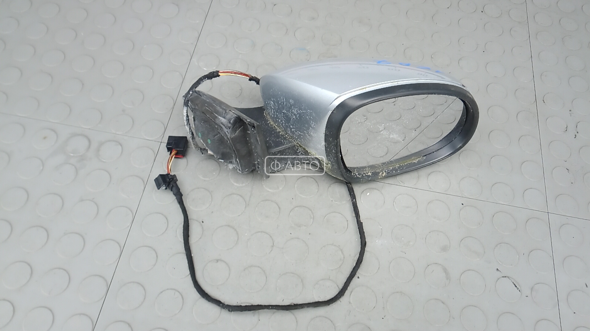 Зеркало наружное правое