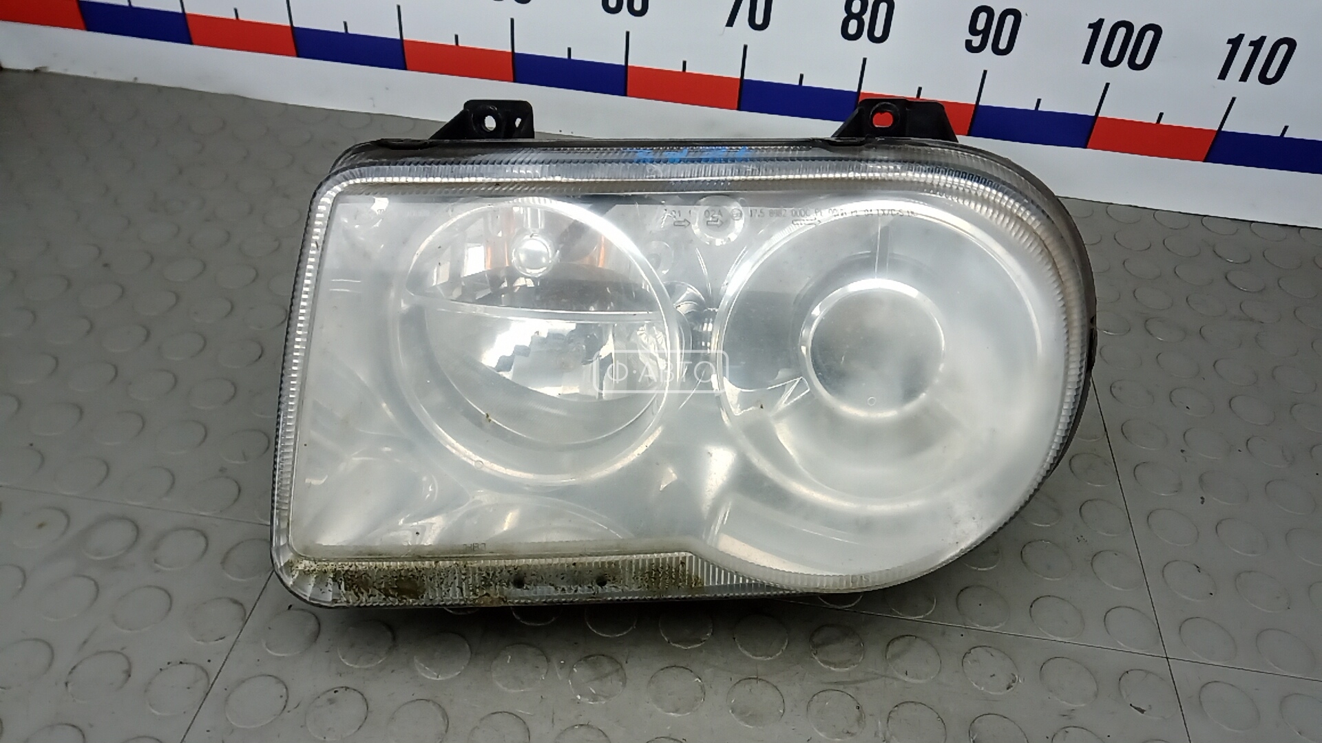 Фара левая