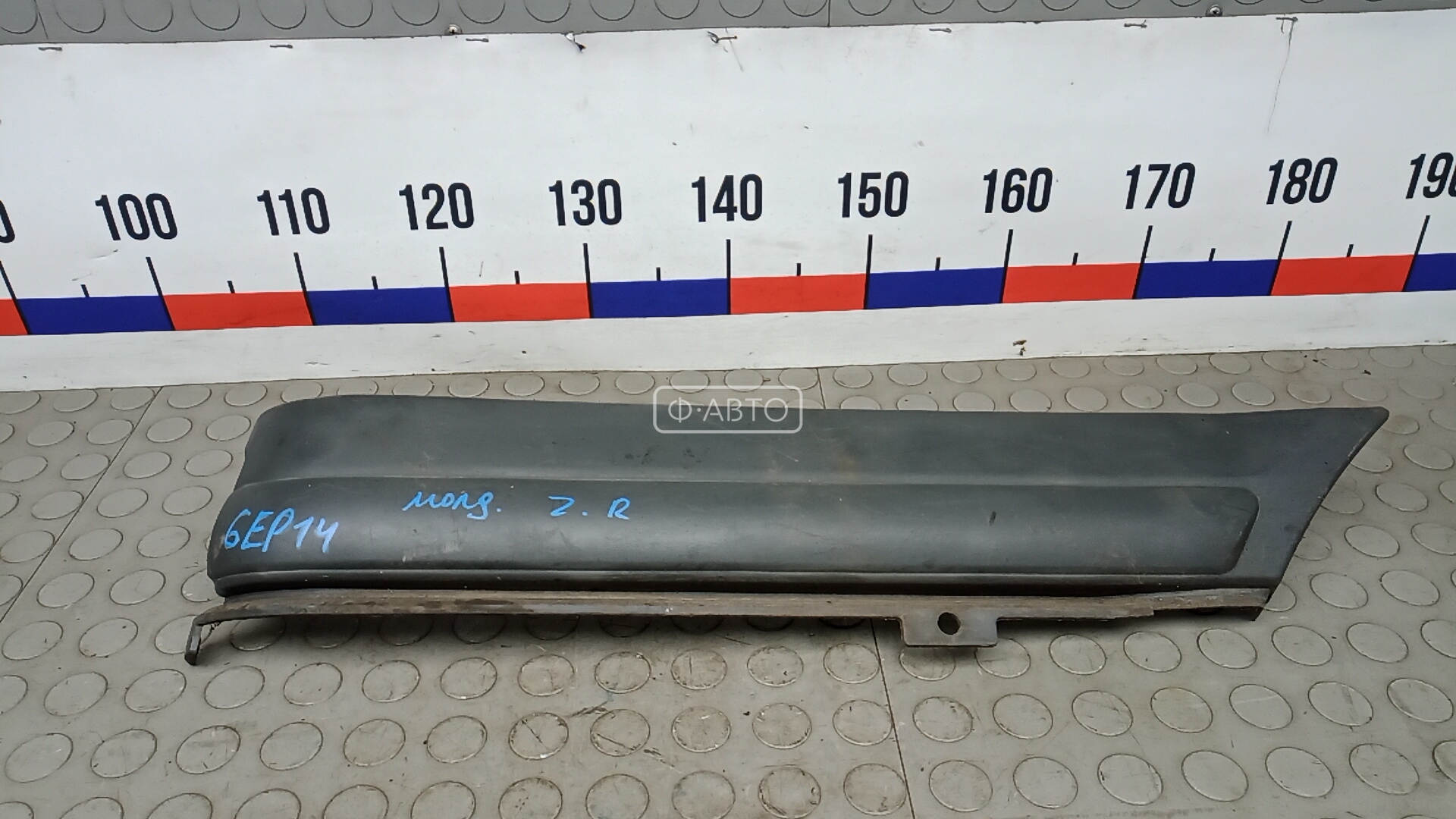 Молдинг крыла заднего правого