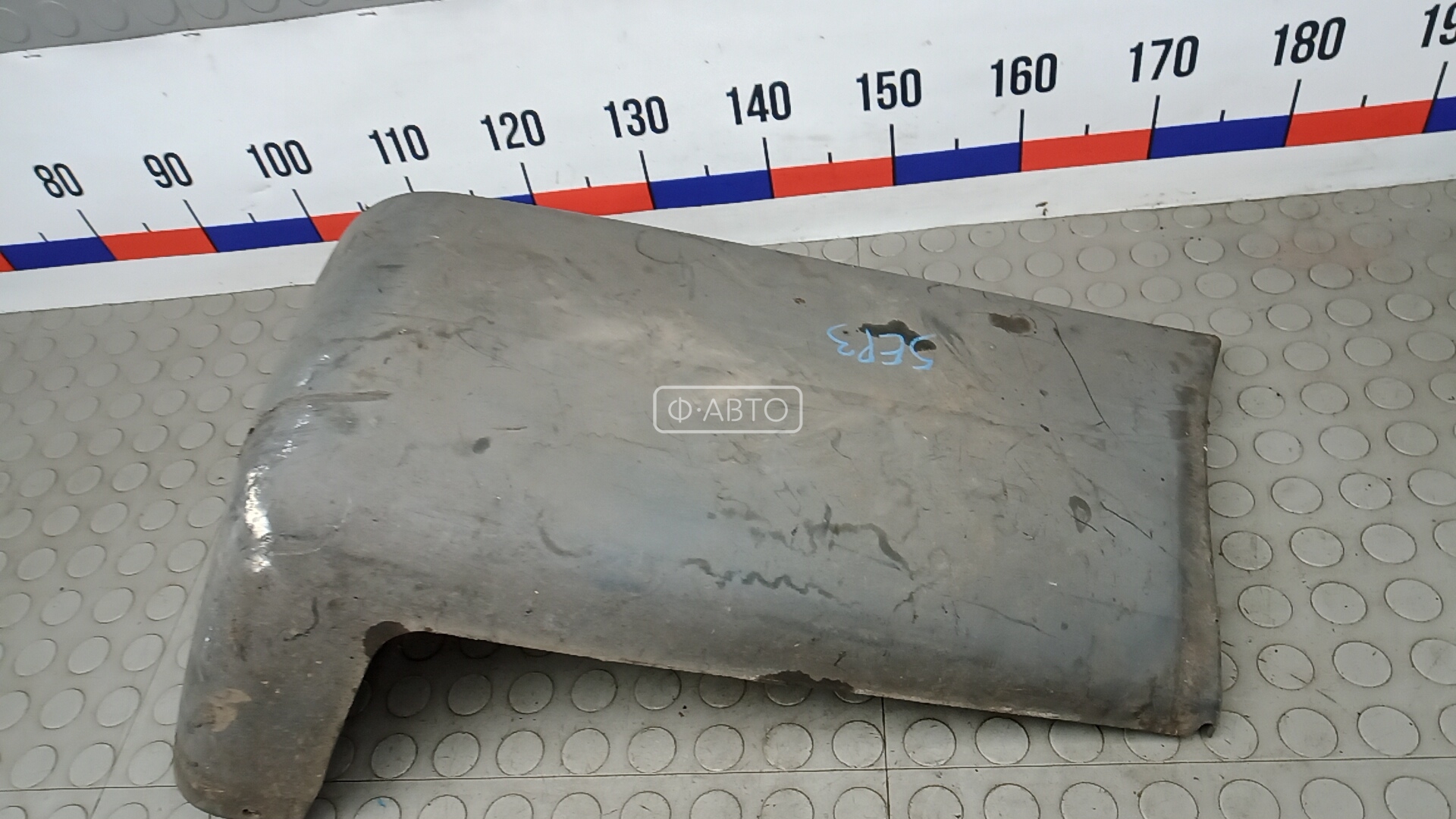 Клык бампера задний правый