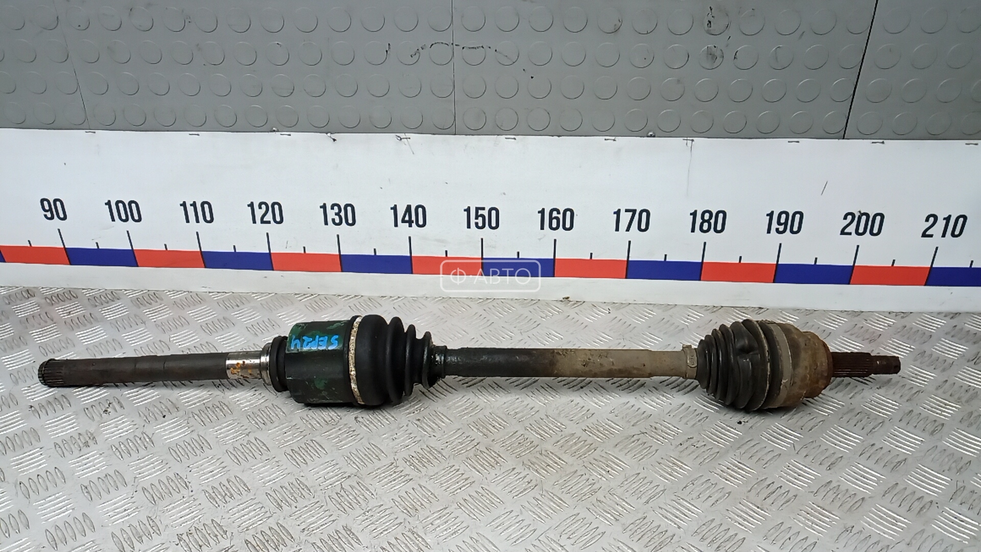 Привод передний правый