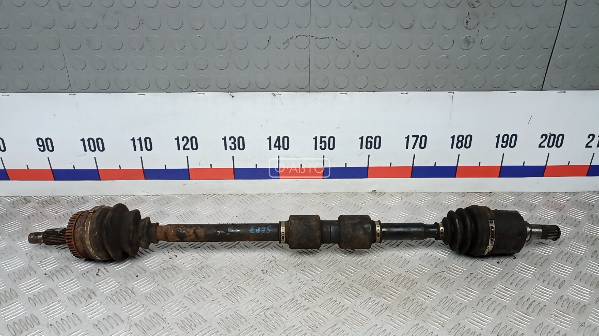 Привод передний правый