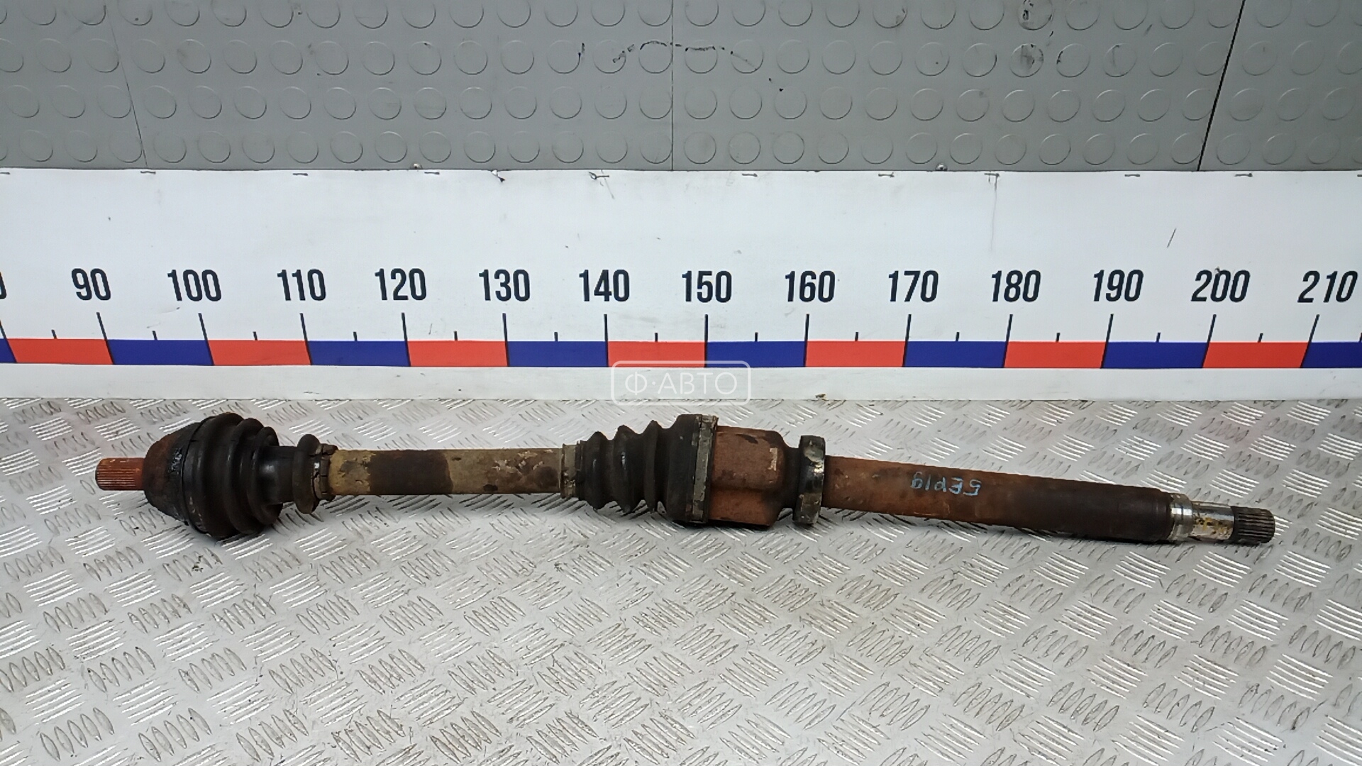 Привод передний правый