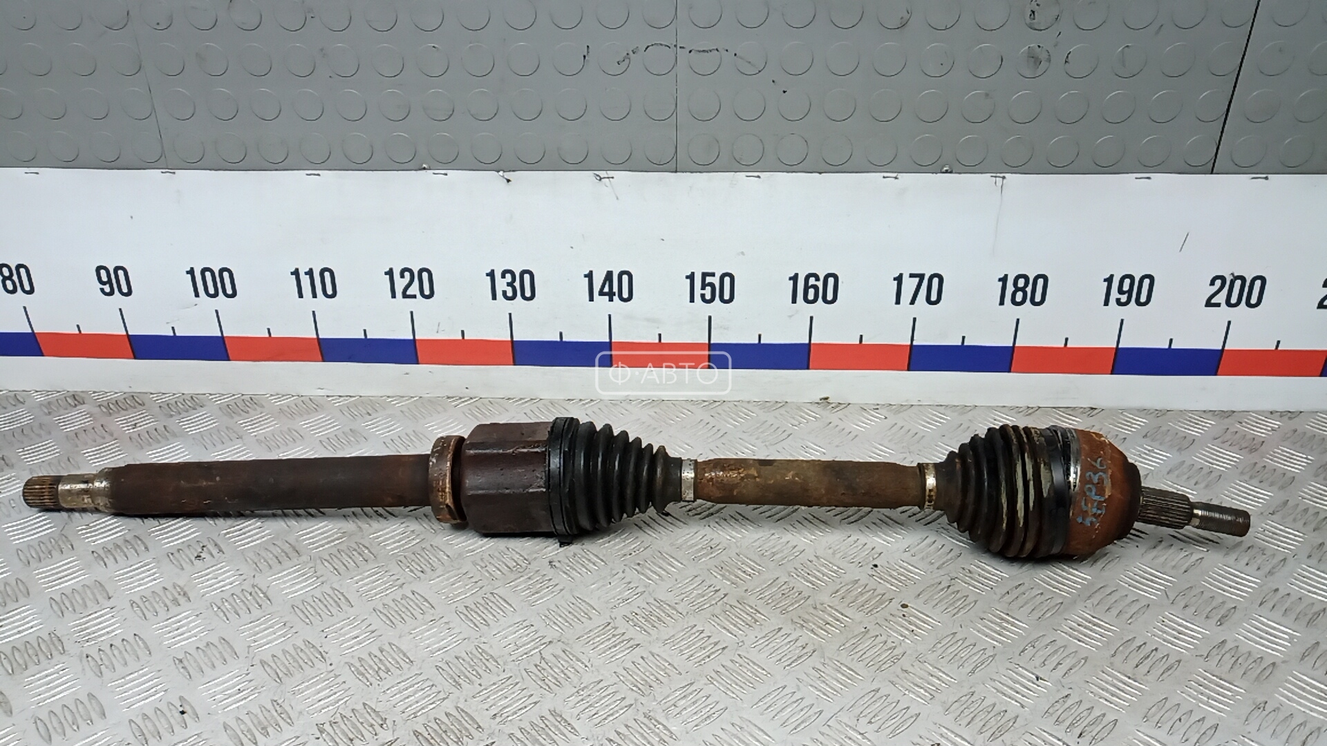 Привод передний правый