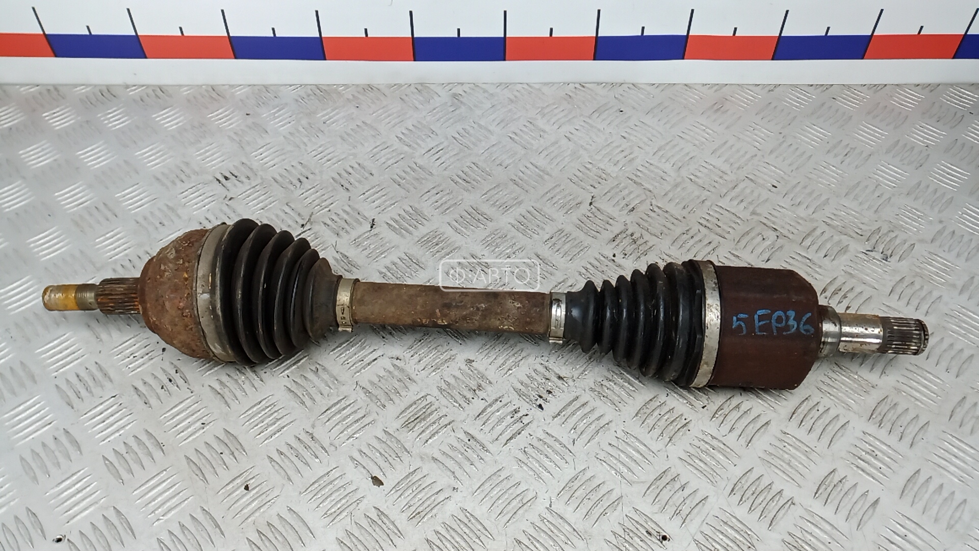 Привод передний левый