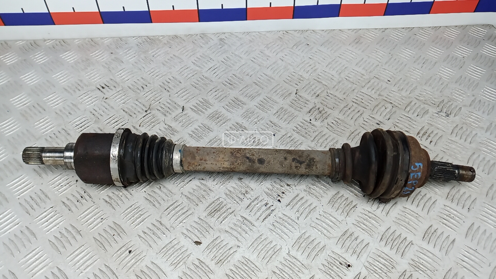 Привод передний левый