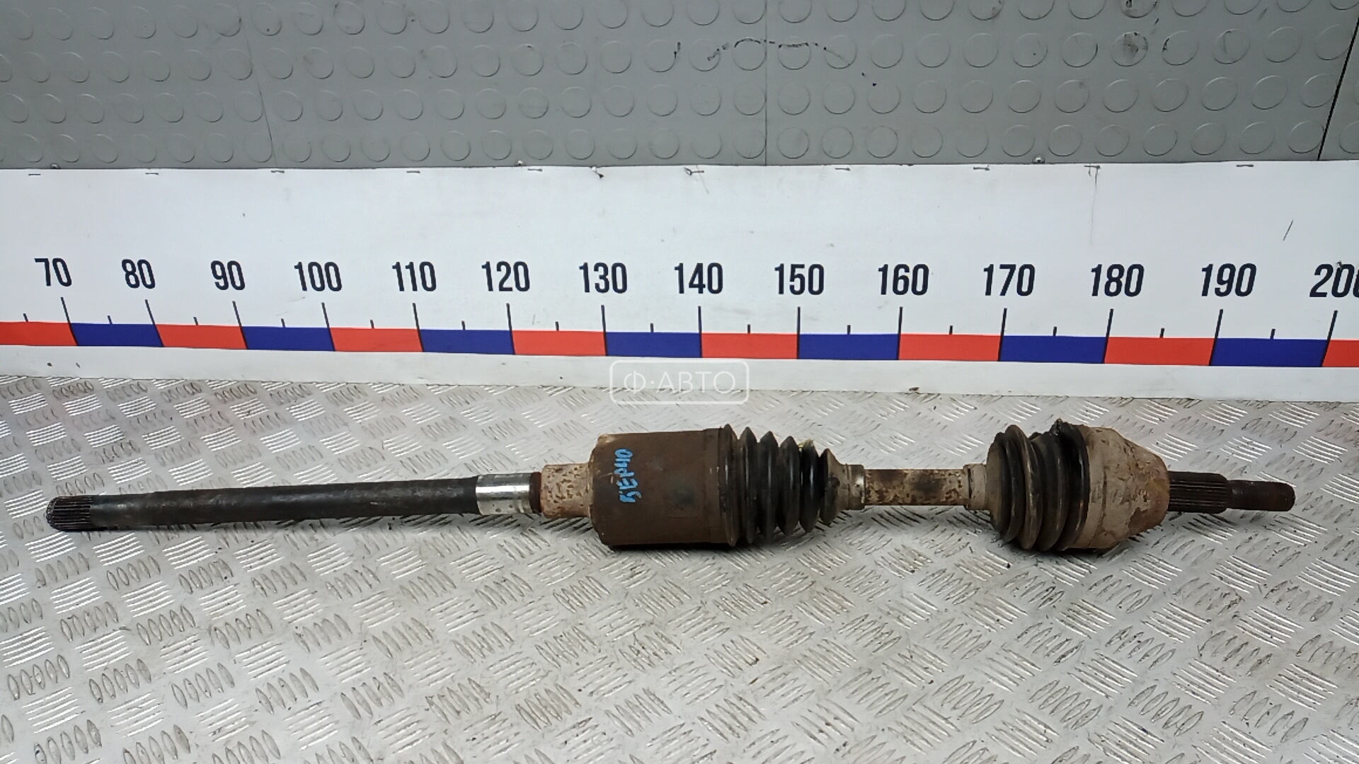 Привод передний правый