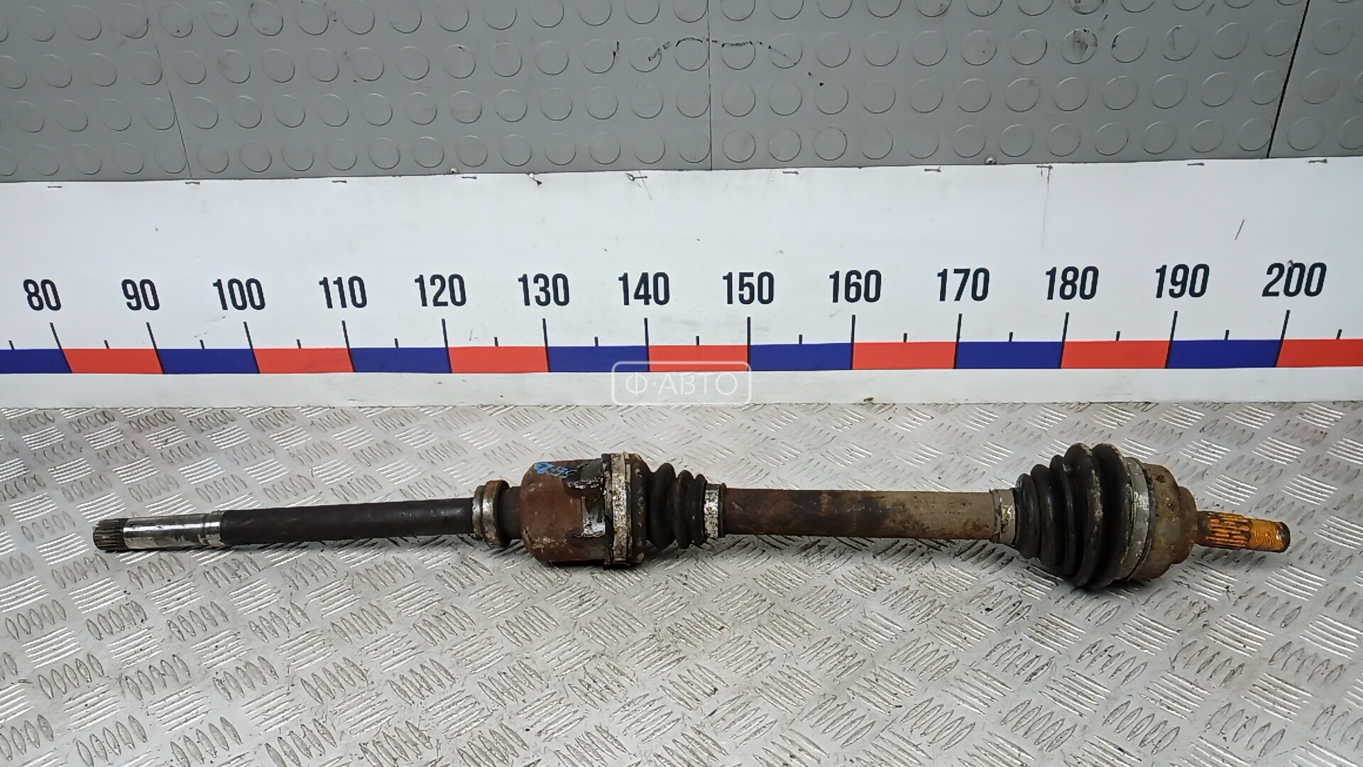 Привод передний правый