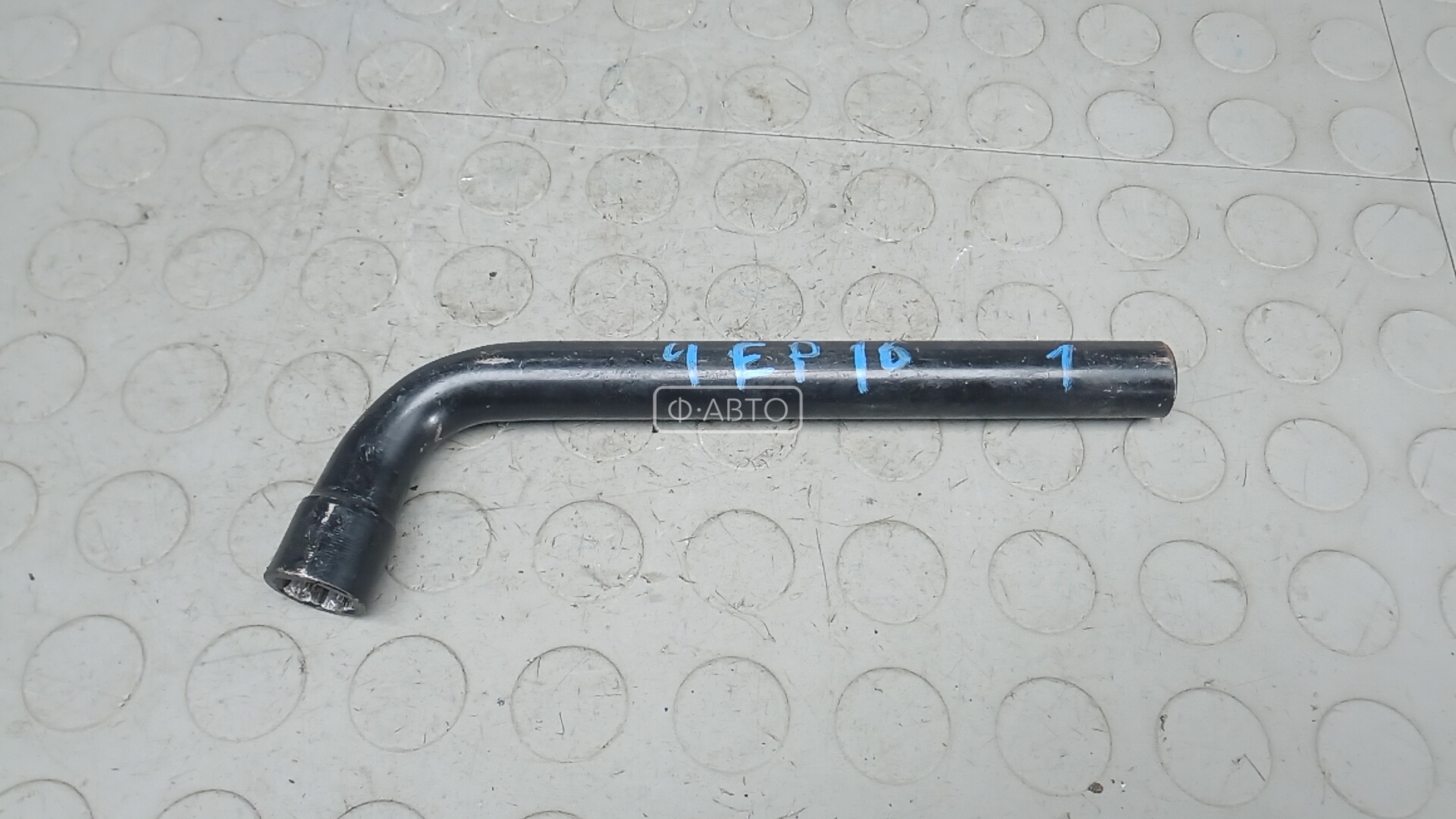 Ключ колесный