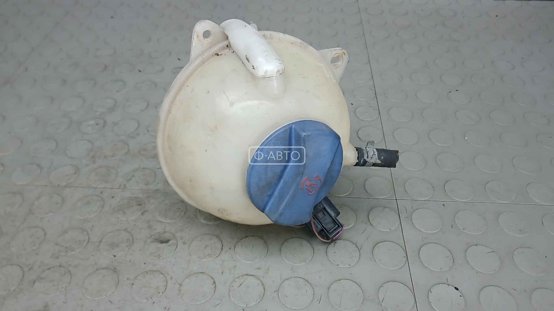 Бачок расширительный