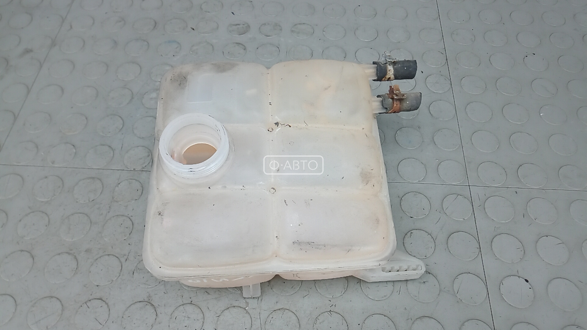 Бачок расширительный