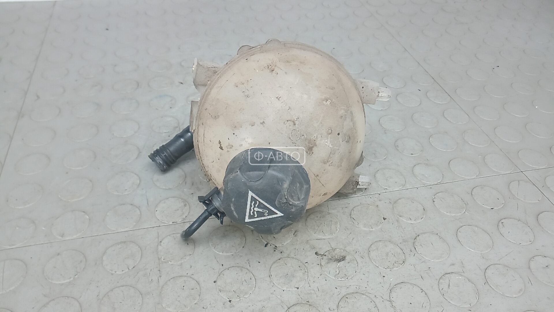 Бачок расширительный