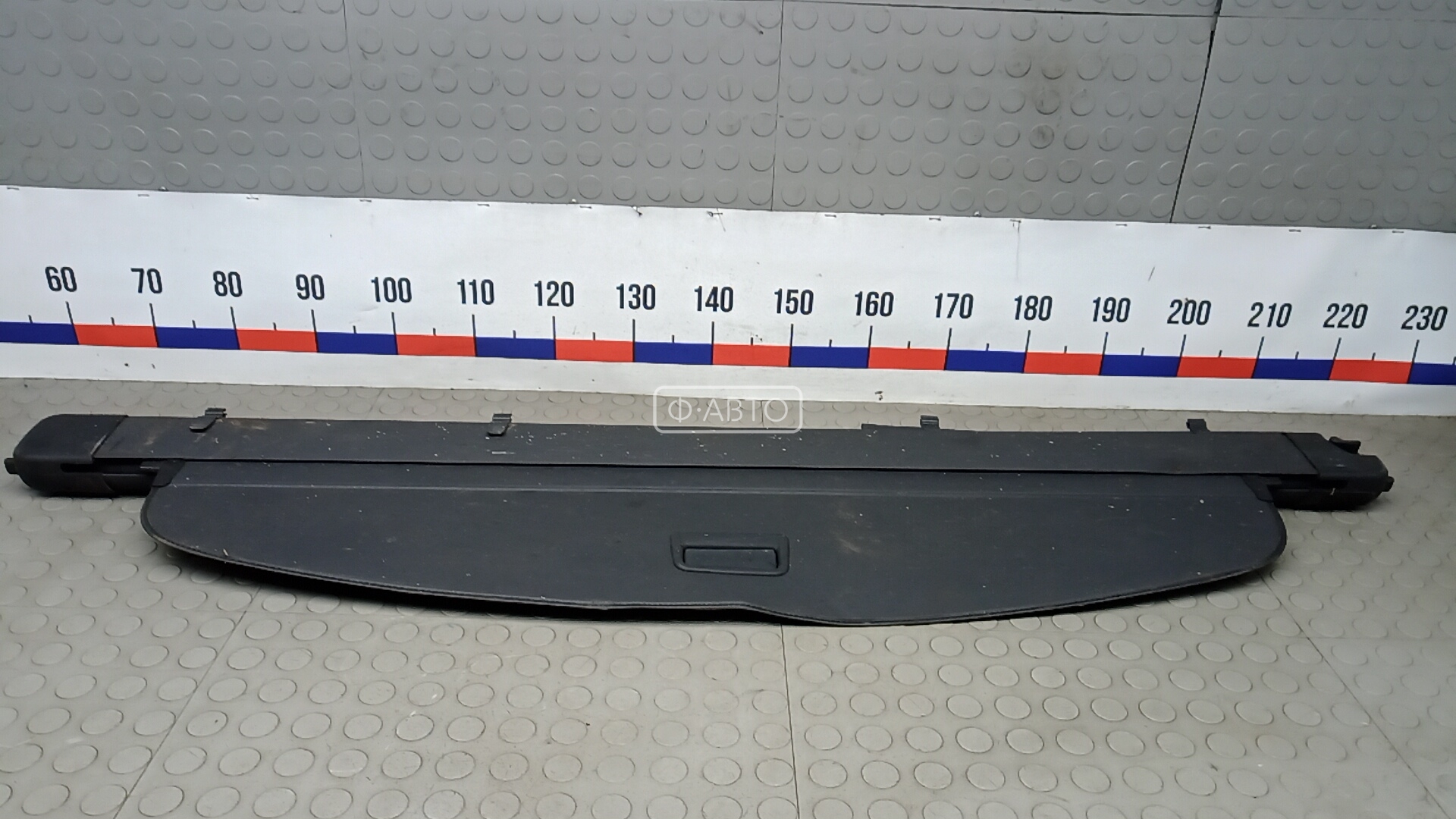 Шторка багажника