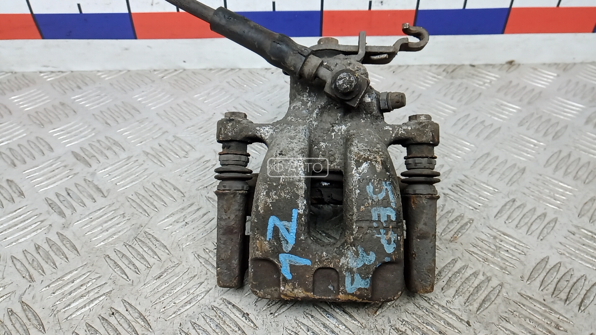 Суппорт тормозной задний левый