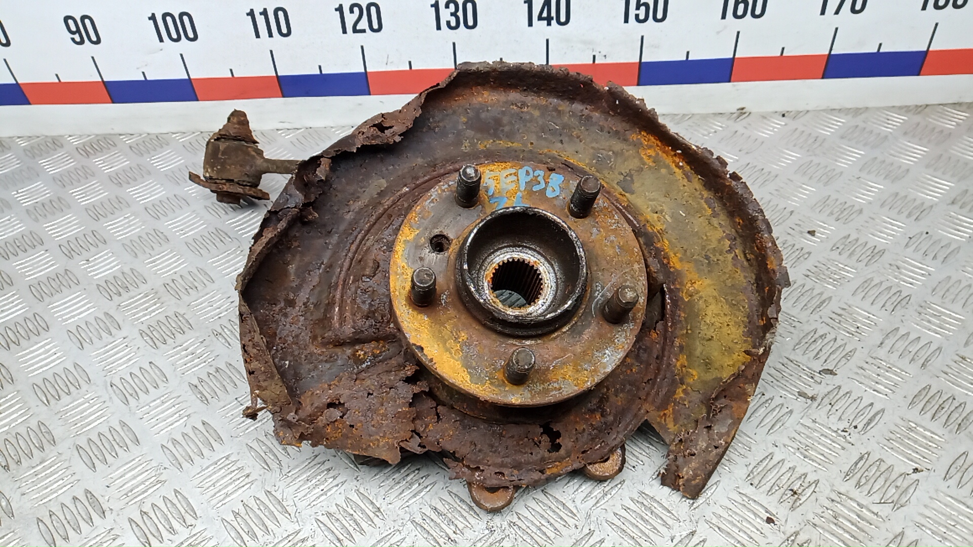 Ступица задняя левая LAND ROVER RANGE ROVER 3