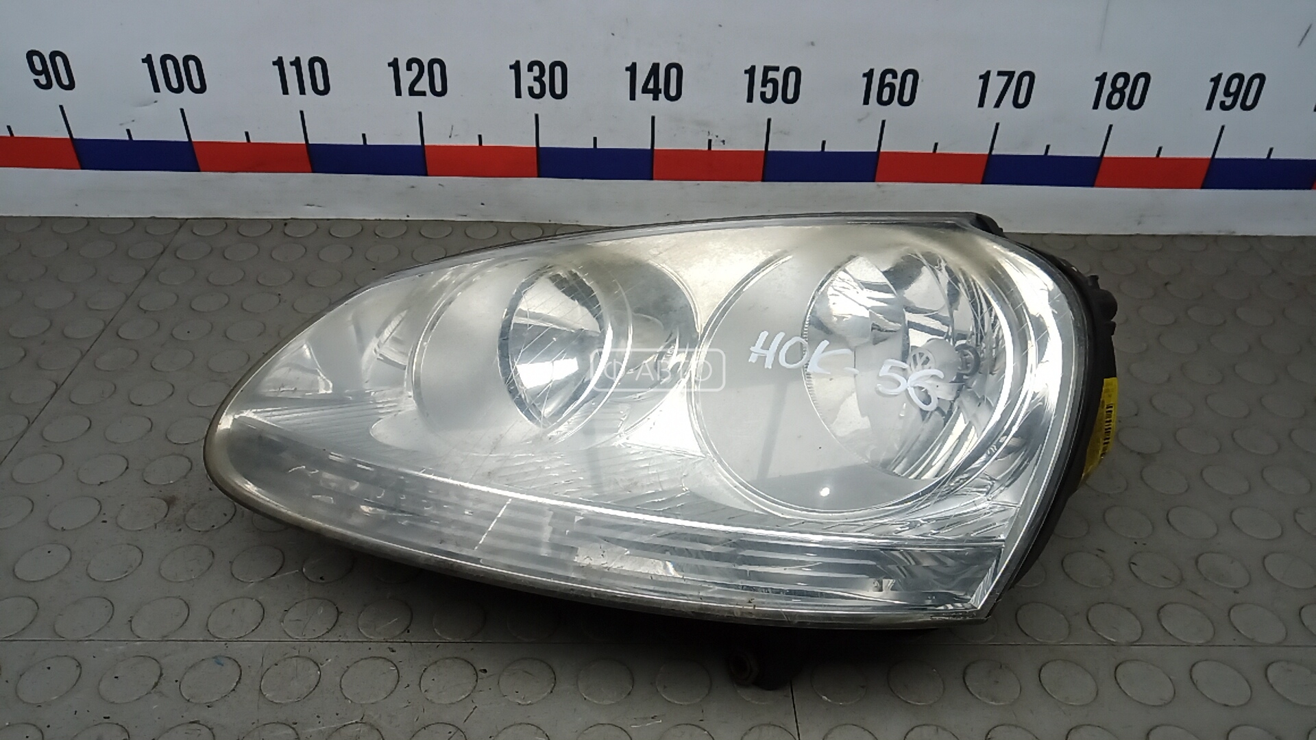 Фара левая