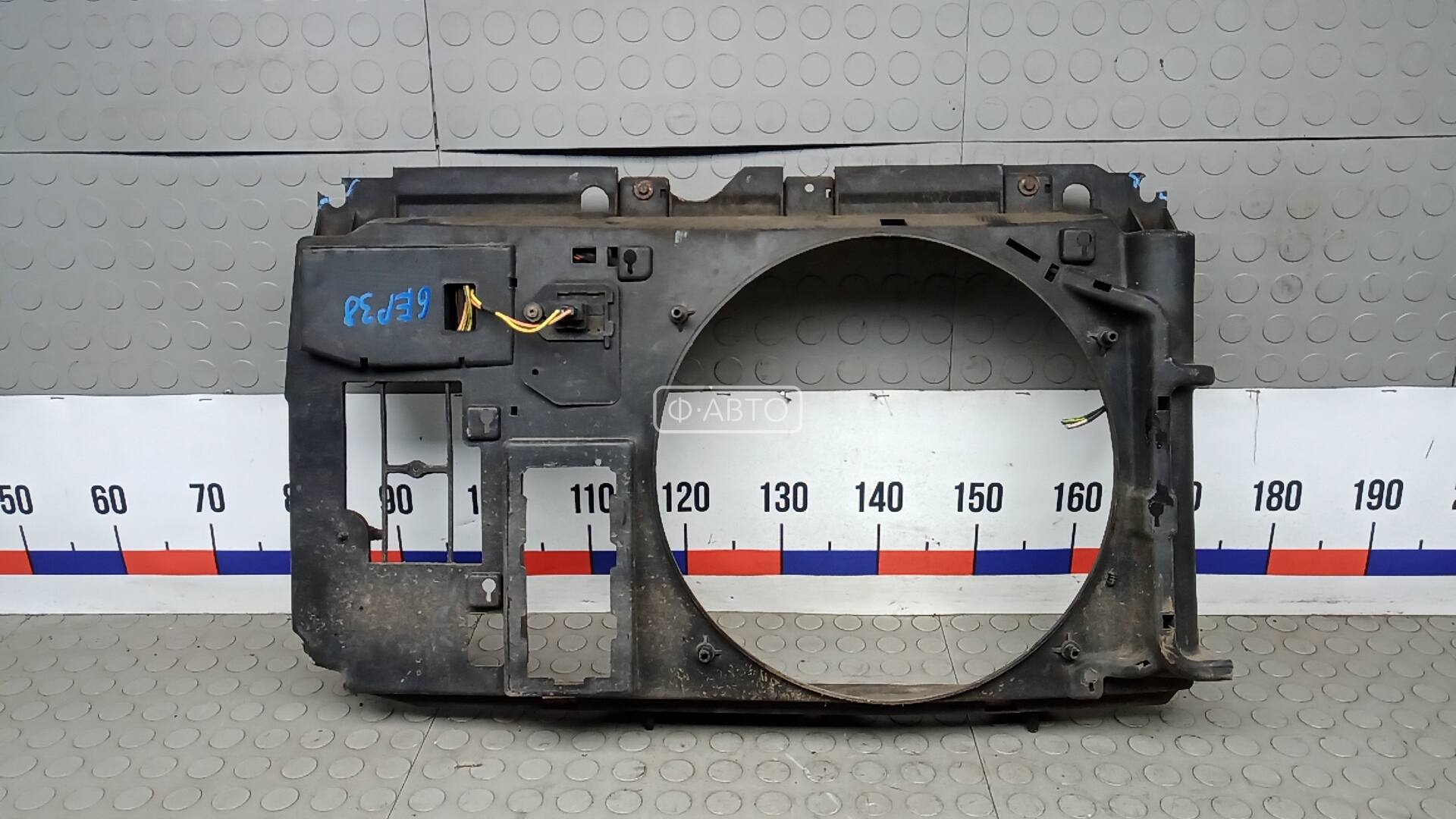 Передняя панель крепления облицовки (телевизор)