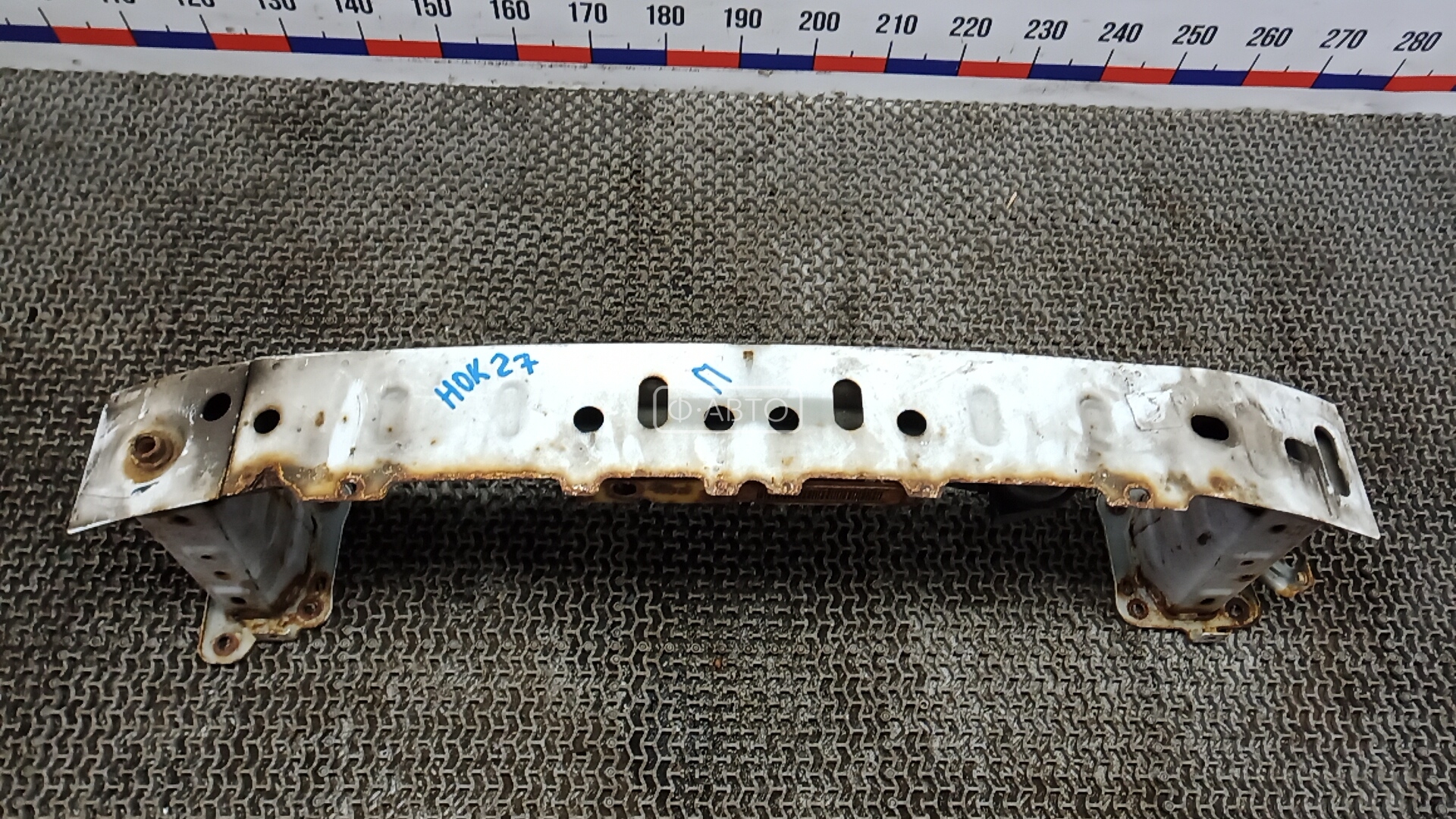 Усилитель бампера передний (кронштейн)