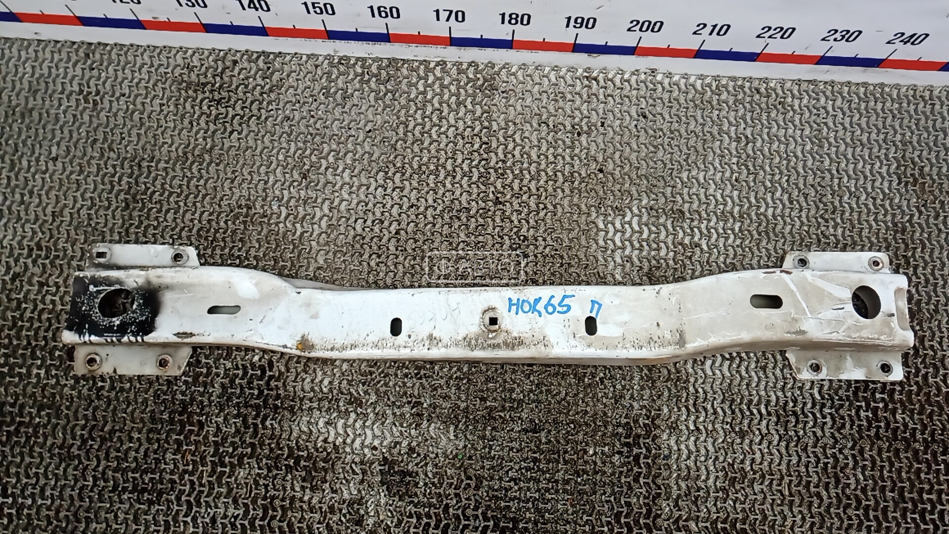 Усилитель бампера передний (кронштейн)